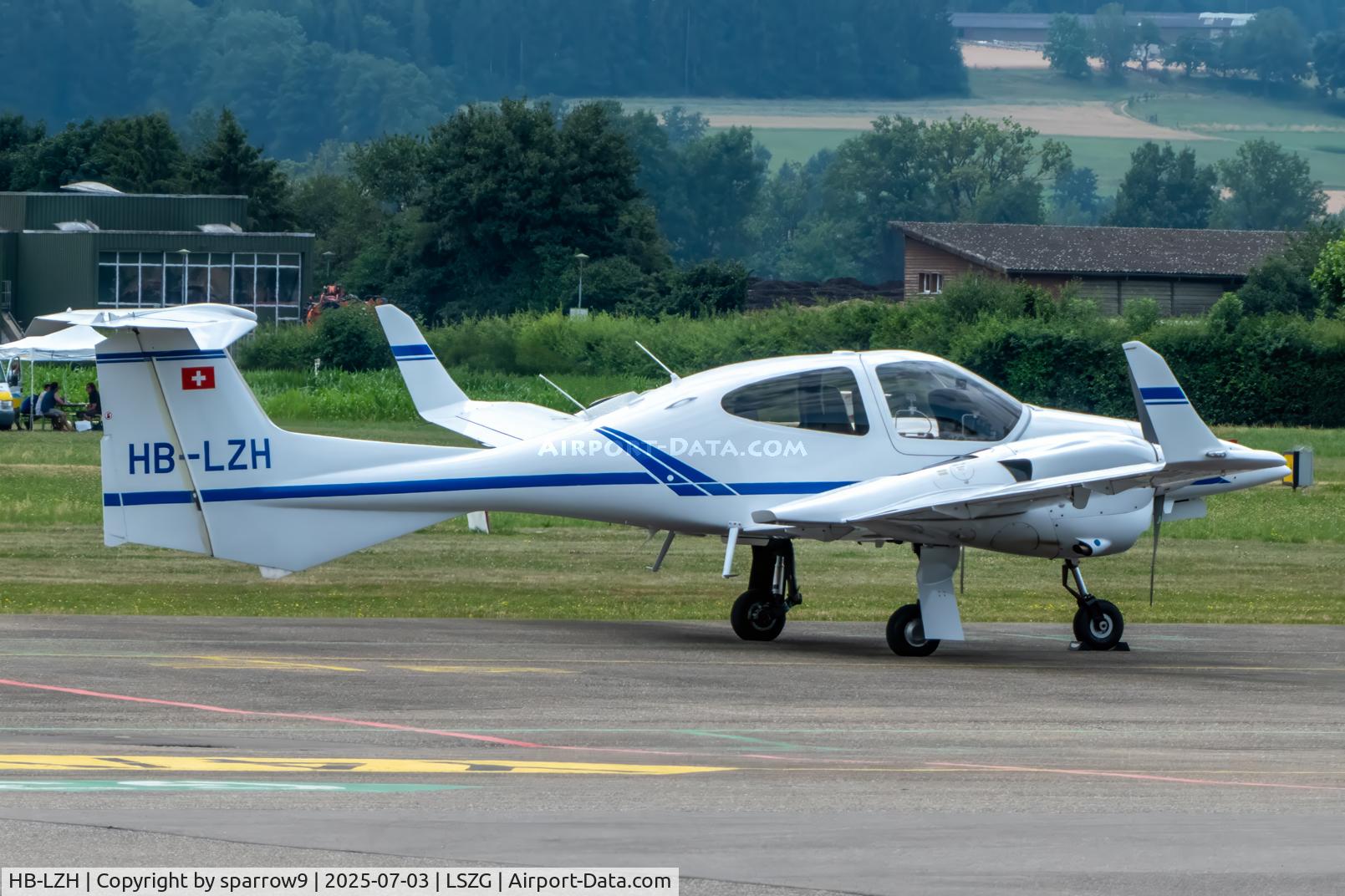 HB-LZH, 2017 Diamond DA-42-NG Twin Star, c/n 42.N233, Governement aircraft visiting Grenchen