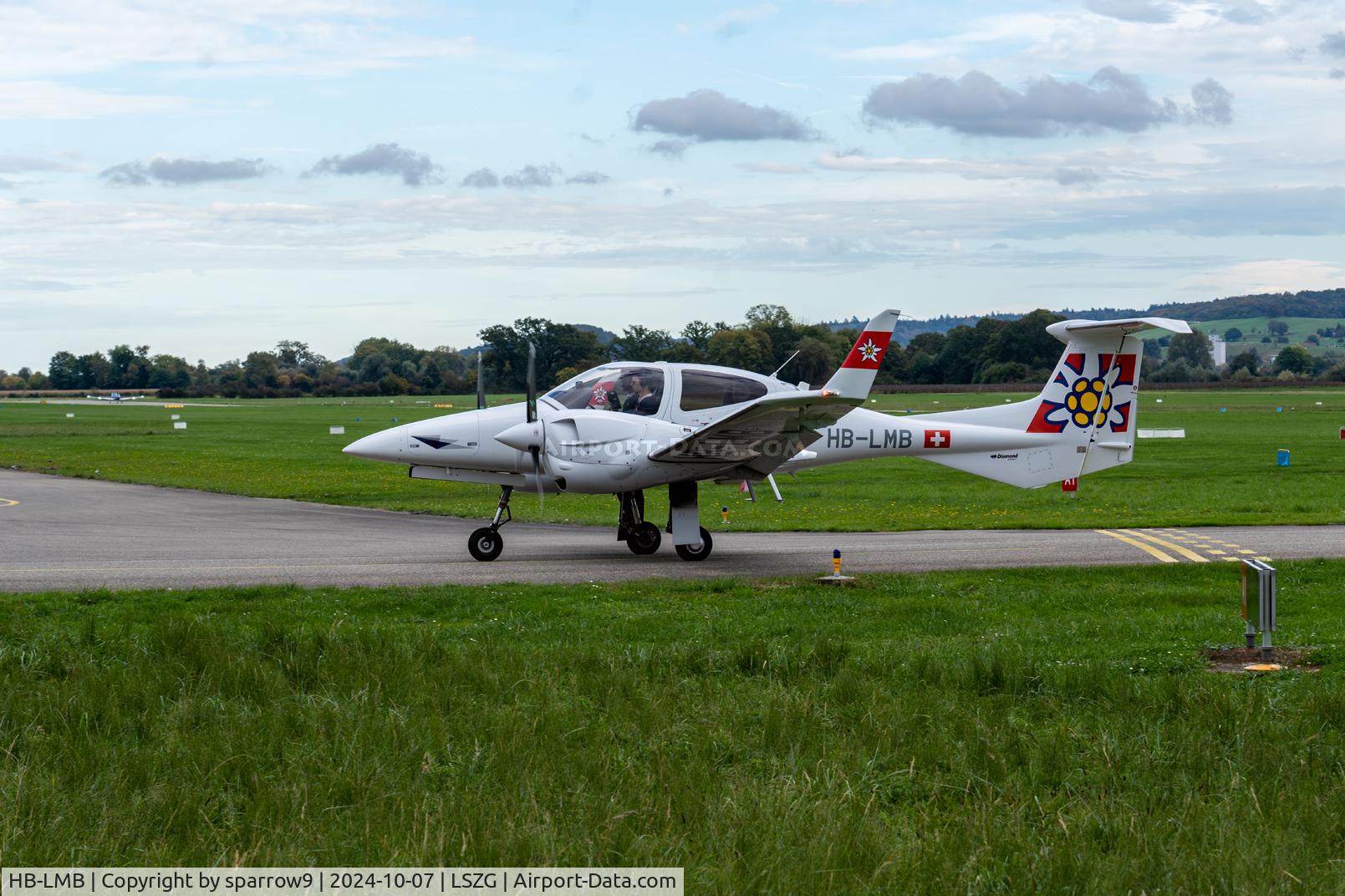 HB-LMB, 2023 Diamond DA-42 NG Twin Star, c/n 42.N529, Back from a training flight