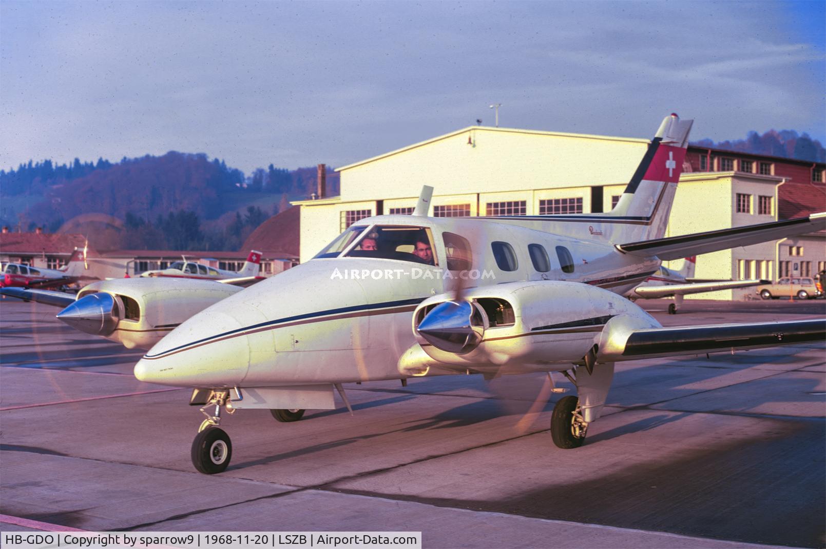 HB-GDO, 1968 Beech 60 Duke, c/n P-17, In these times I was able to walk on the aprom. I was later invited for a flight-
Scanned from a slide