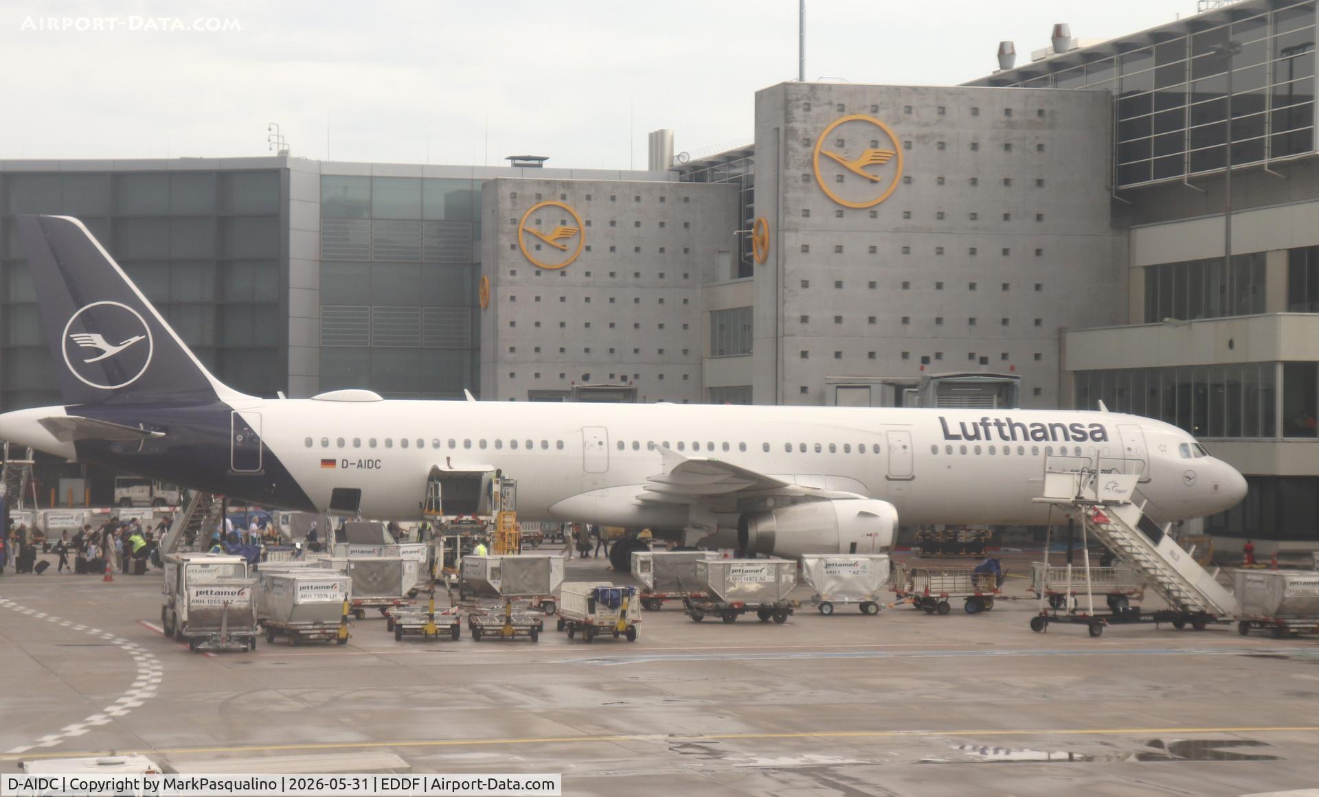 D-AIDC, 2010 Airbus A321-231, c/n 4560, Airbus A321-231