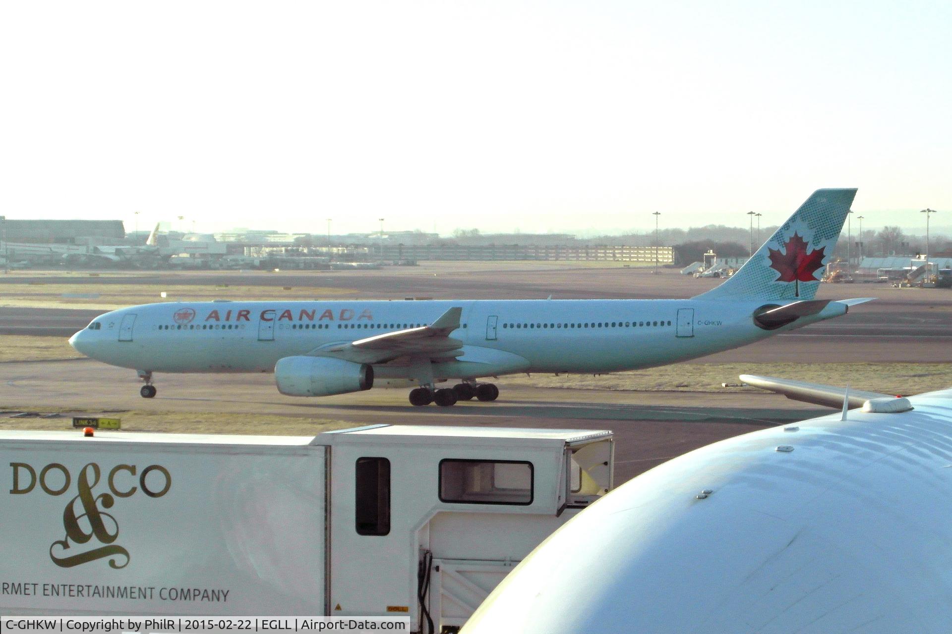 C-GHKW, 2001 Airbus A330-343, c/n 0408, C-GHKW 2001 A330-300 Air Canada LHR 