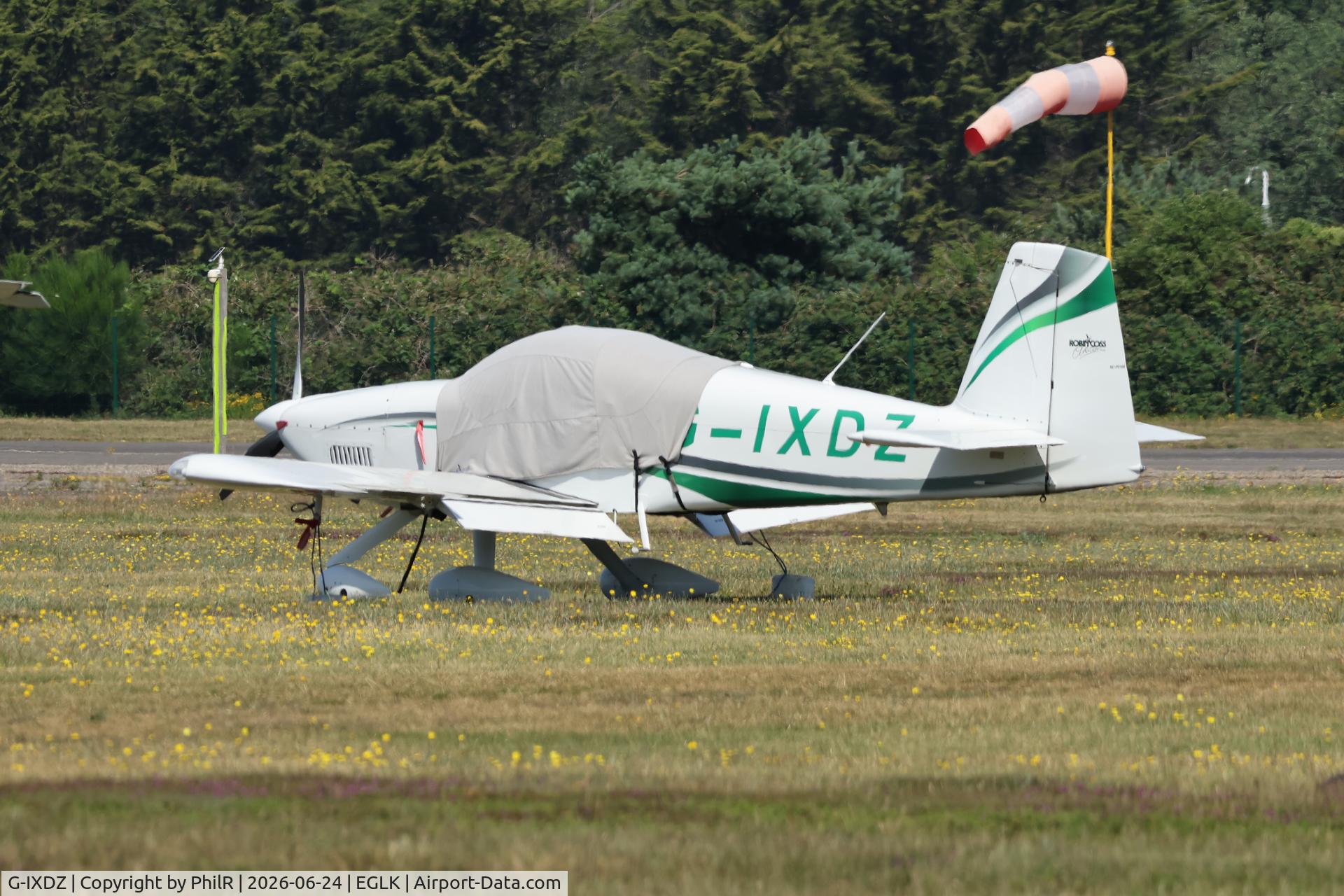 G-IXDZ, , G-IXDZ (ZU-ISX) 2024 VANS RV-9A Blackbushe 24.06.26.JPG
