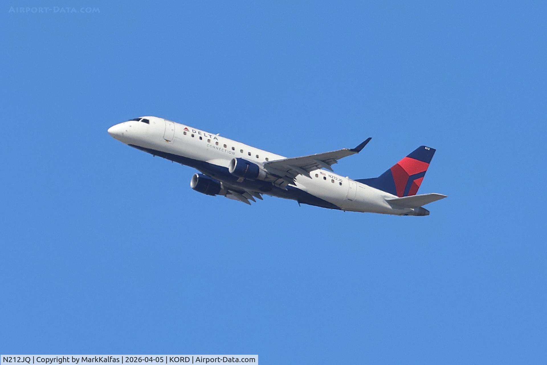N212JQ, 2008 Embraer 175LR (ERJ-170-200LR), c/n 17000264, E75L Republic Airways / Delta Shuttle Embraer 175LR , N212JQ departing 27L KORD