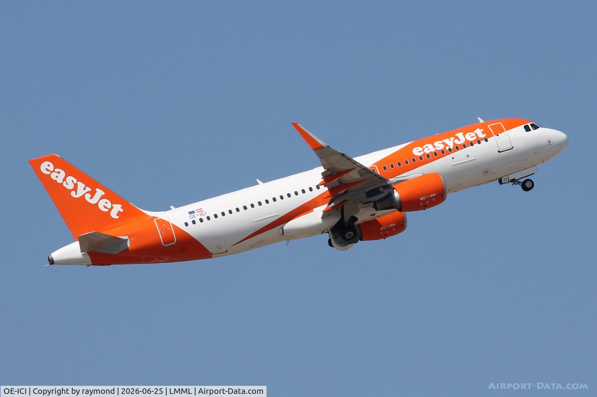 OE-ICI, 2015 Airbus A320-214, c/n 6918, Airbus A320-214 reg OE-ICI of Easyjet airborne from MLA.