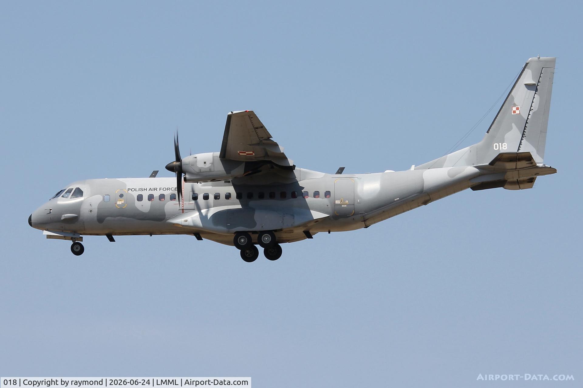 018, CASA C-295M, c/n S-018, Polish Air Force Casa C-295M reg 018 approaching RW31 landing in Malta.