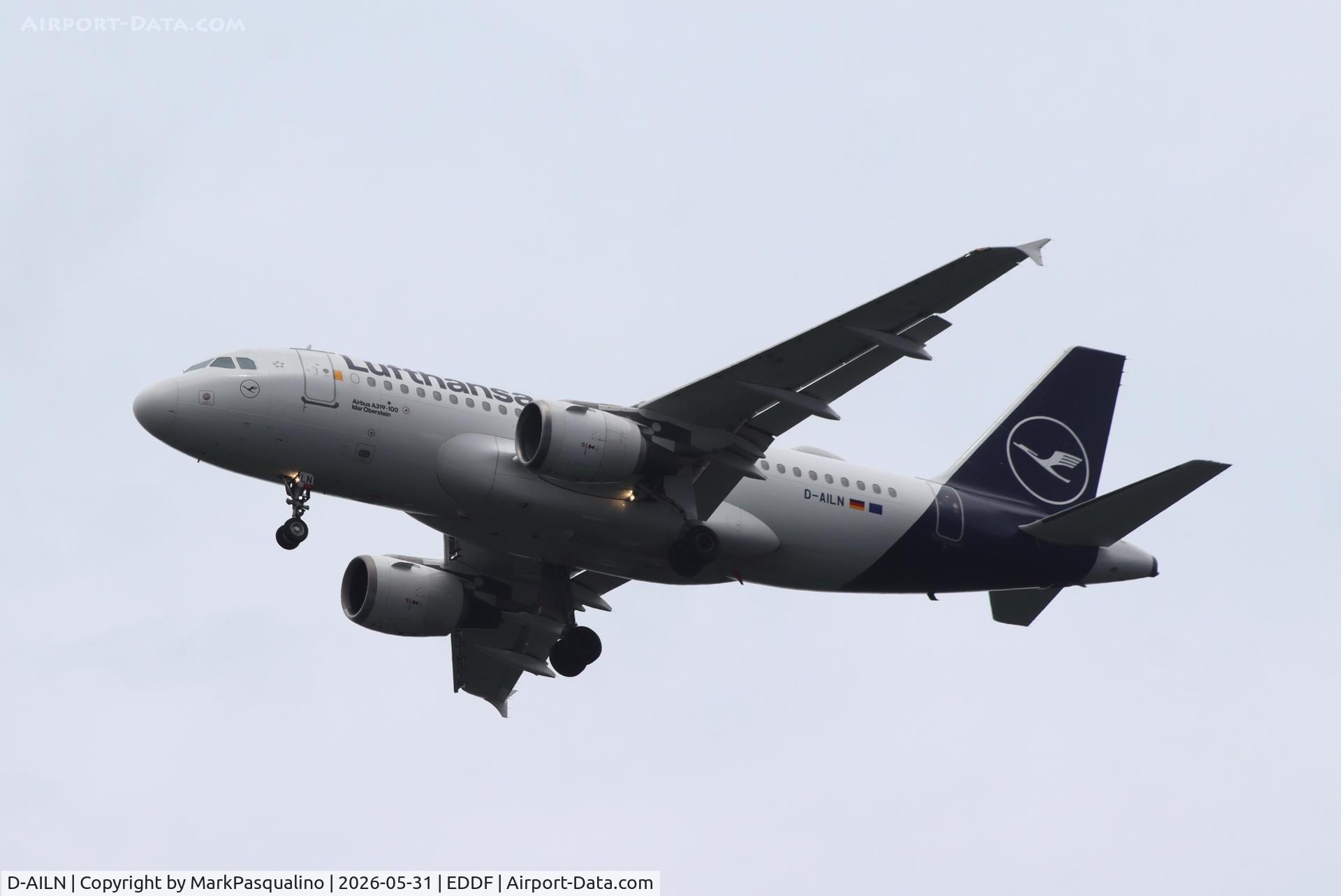 D-AILN, 1997 Airbus A319-114, c/n 700, Airbus A319-114