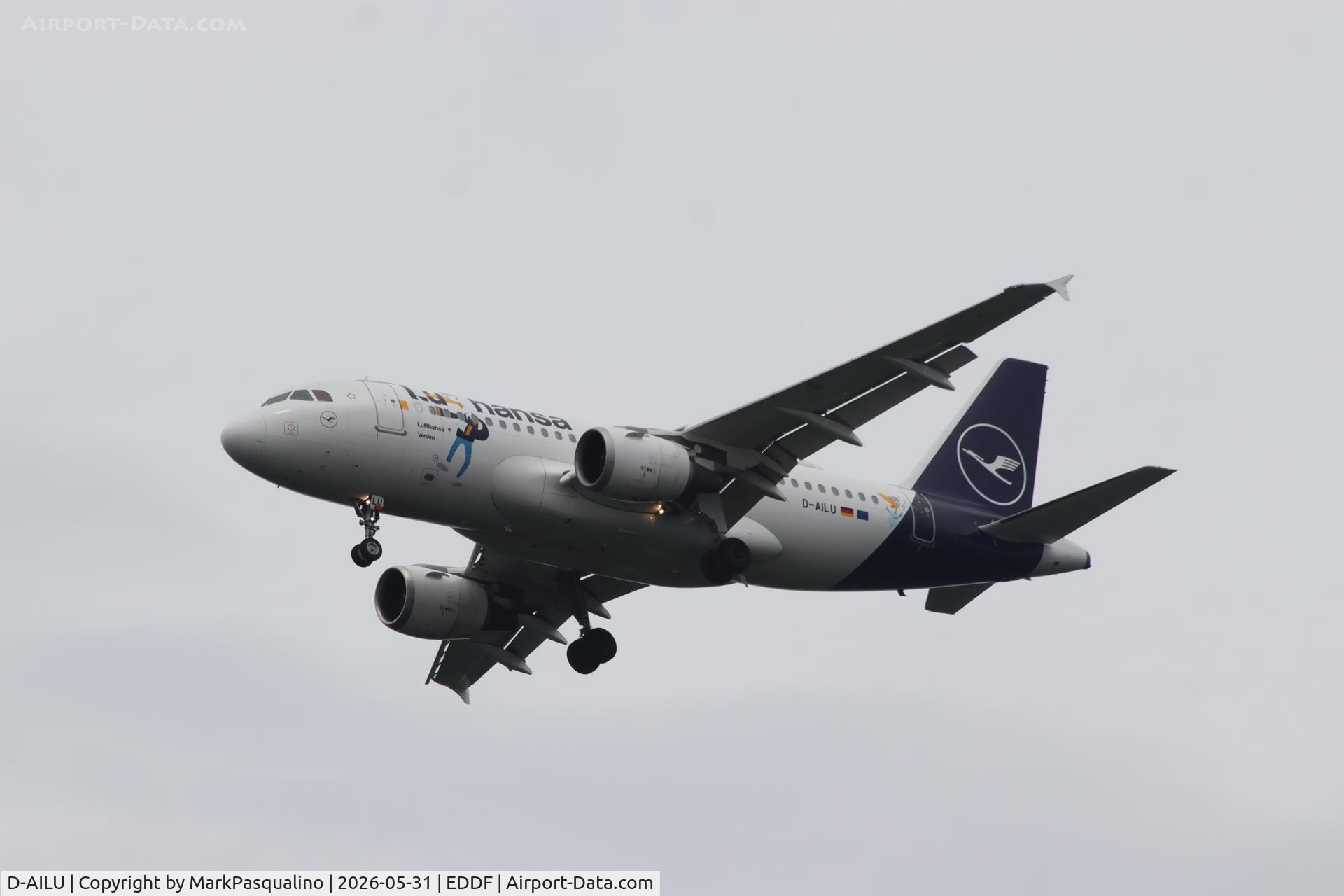 D-AILU, 1997 Airbus A319-114, c/n 744, Airbus A319-114