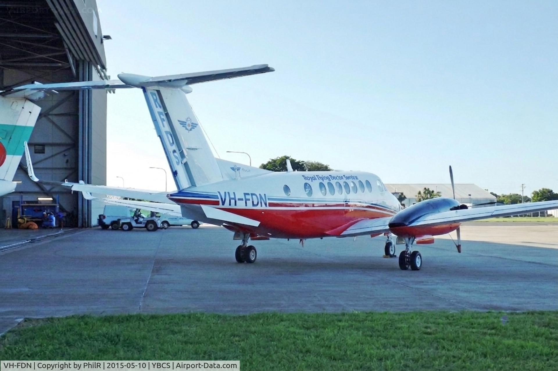 VH-FDN, 1970 Beech 58 Baron, c/n TH-126, VH-FDN 2014 Beech B300C RFDS CNS 
