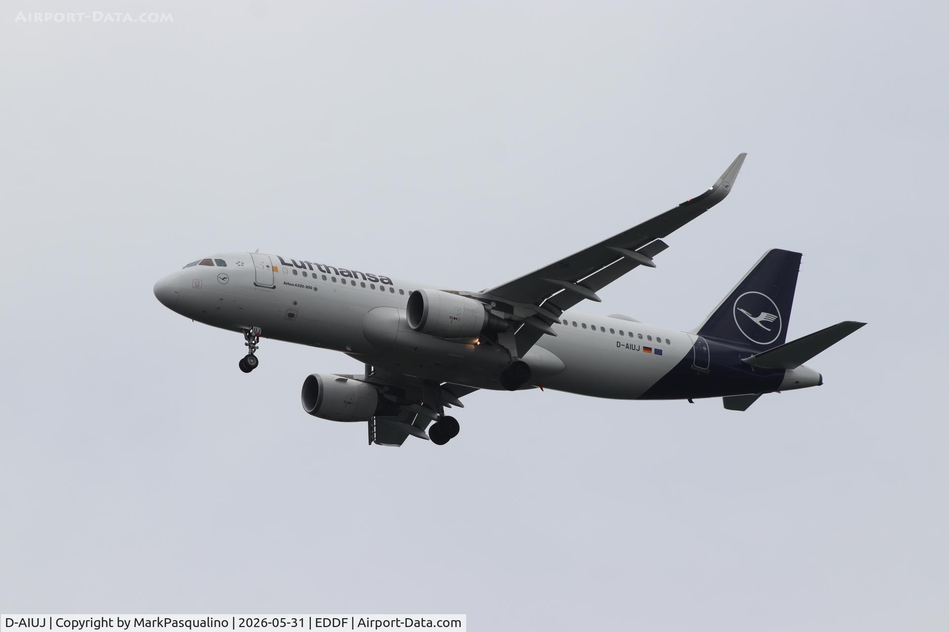 D-AIUJ, 2014 Airbus A320-214, c/n 6301, Airbus A320-214