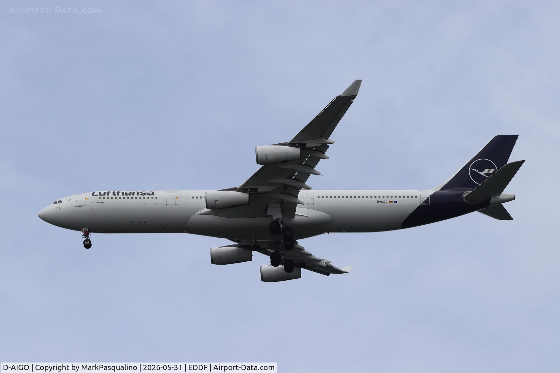 D-AIGO, 1998 Airbus A340-313X, c/n 233, Airbus A340-313X