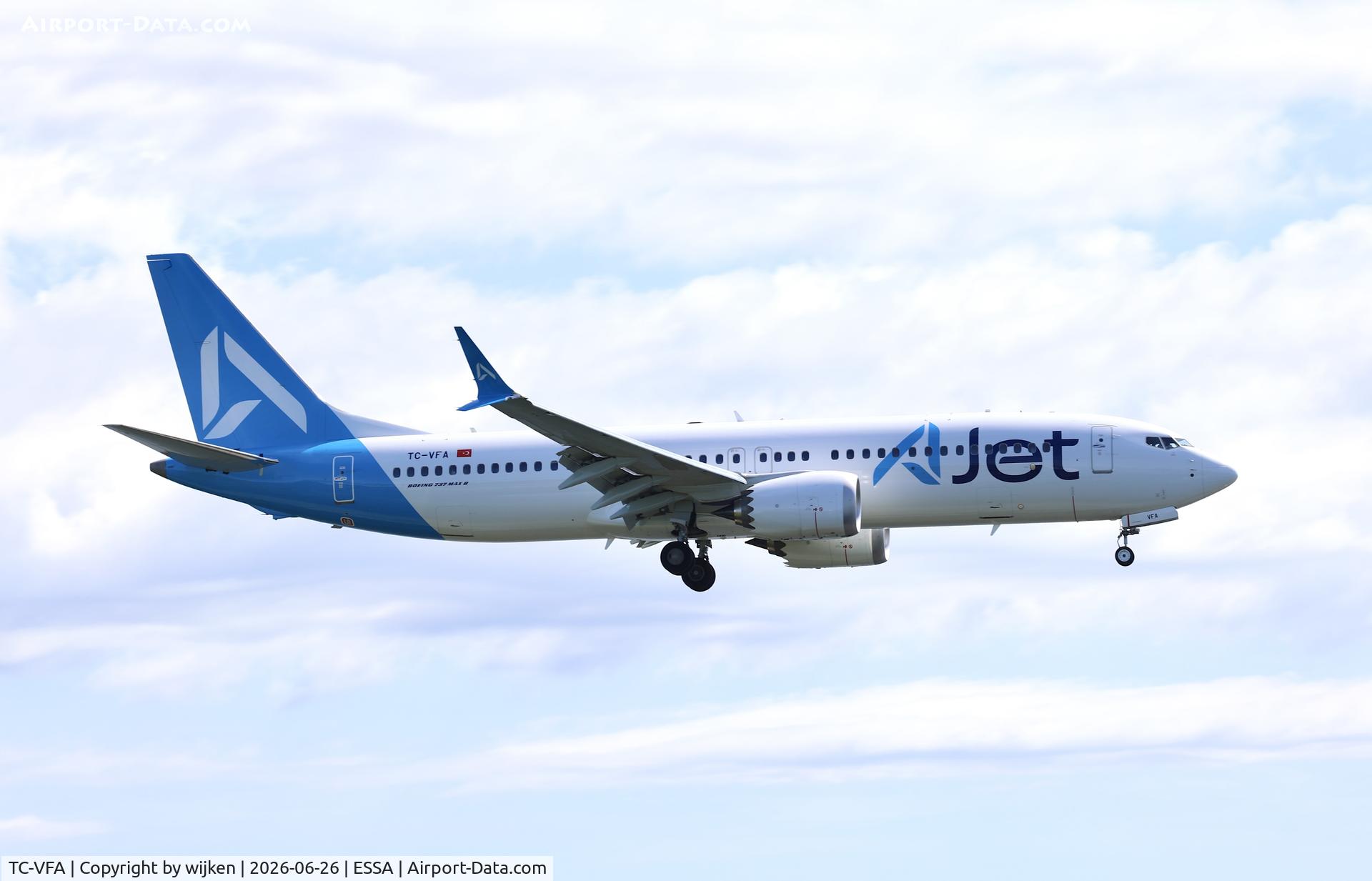 TC-VFA, 2026 Boeing 737-8 MAX, c/n 66766	 l/n 9667, Rwy 19L