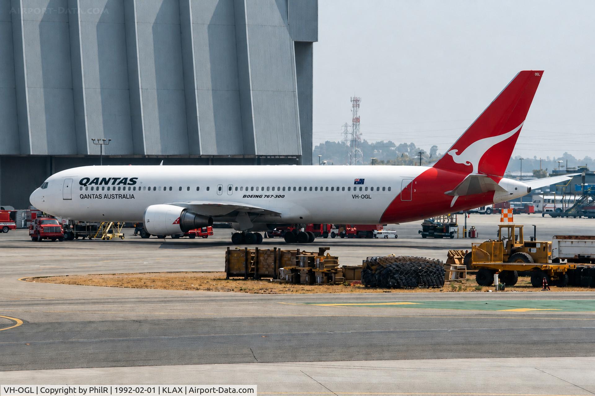 VH-OGL, 1991 Boeing 767-338, c/n 25363, VH-OGL 1991 Boeing 767-300 QANTAS LAX