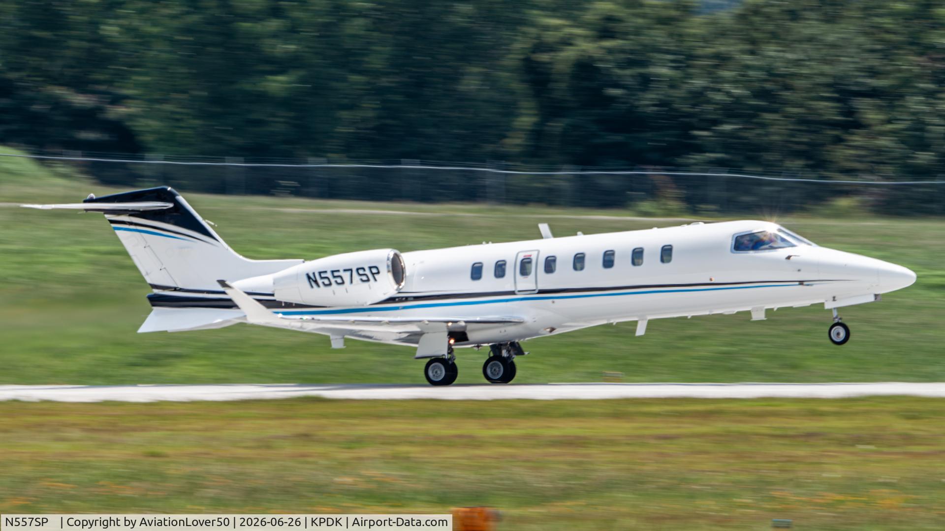 N557SP   , 1998 Cessna 172S, c/n 172S8043, Lear 75