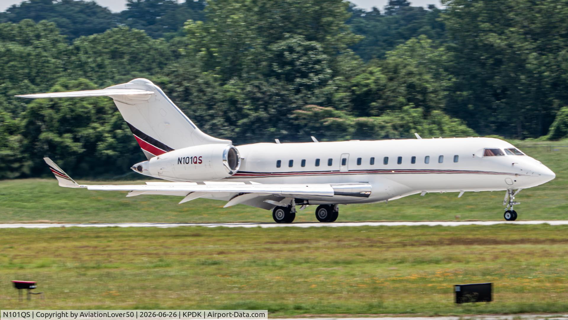 N101QS, 2012 Bombardier BD-700 1A11 Global 5000, c/n 9483, NetJets Global 5000
