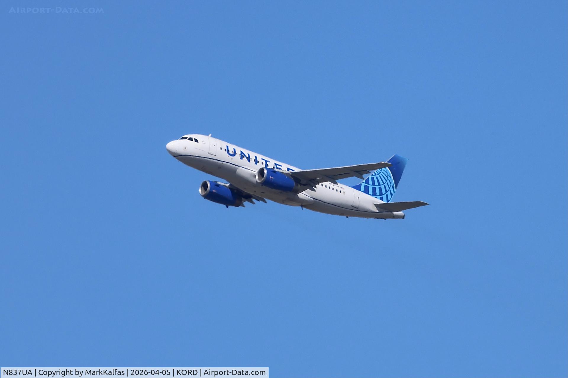 N837UA, 2001 Airbus A319-131, c/n 1474, A319 United A319-232 N837UA departing 27L KORD