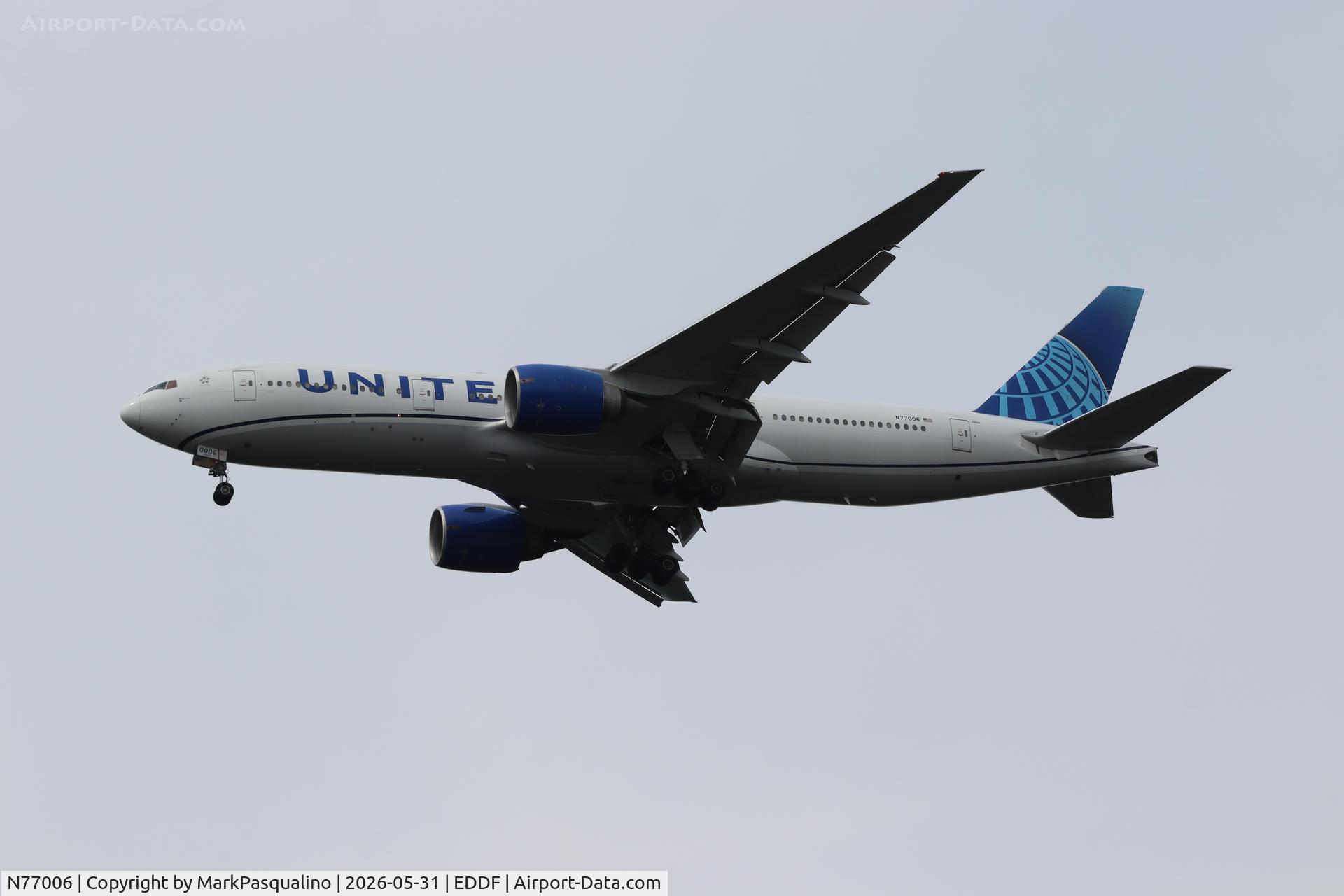 N77006, 1998 Boeing 777-224, c/n 29476, Boeing 777-224