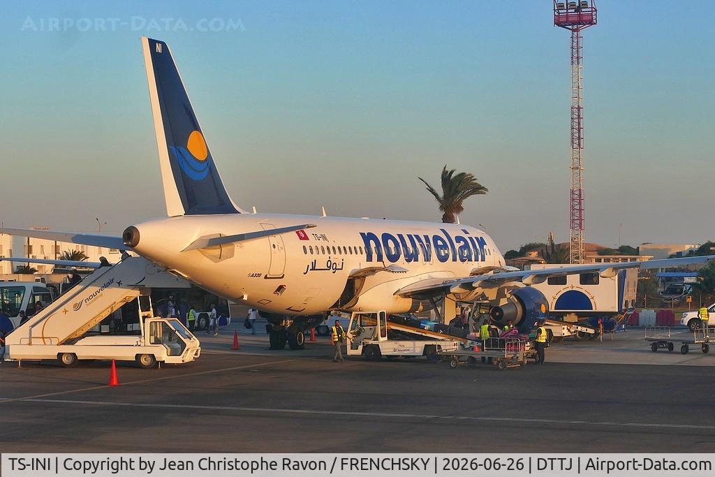 TS-INI, 1992 Airbus A320-212, c/n 301, Djerba (DJE)	Monastir (MIR)	(LBT055F)