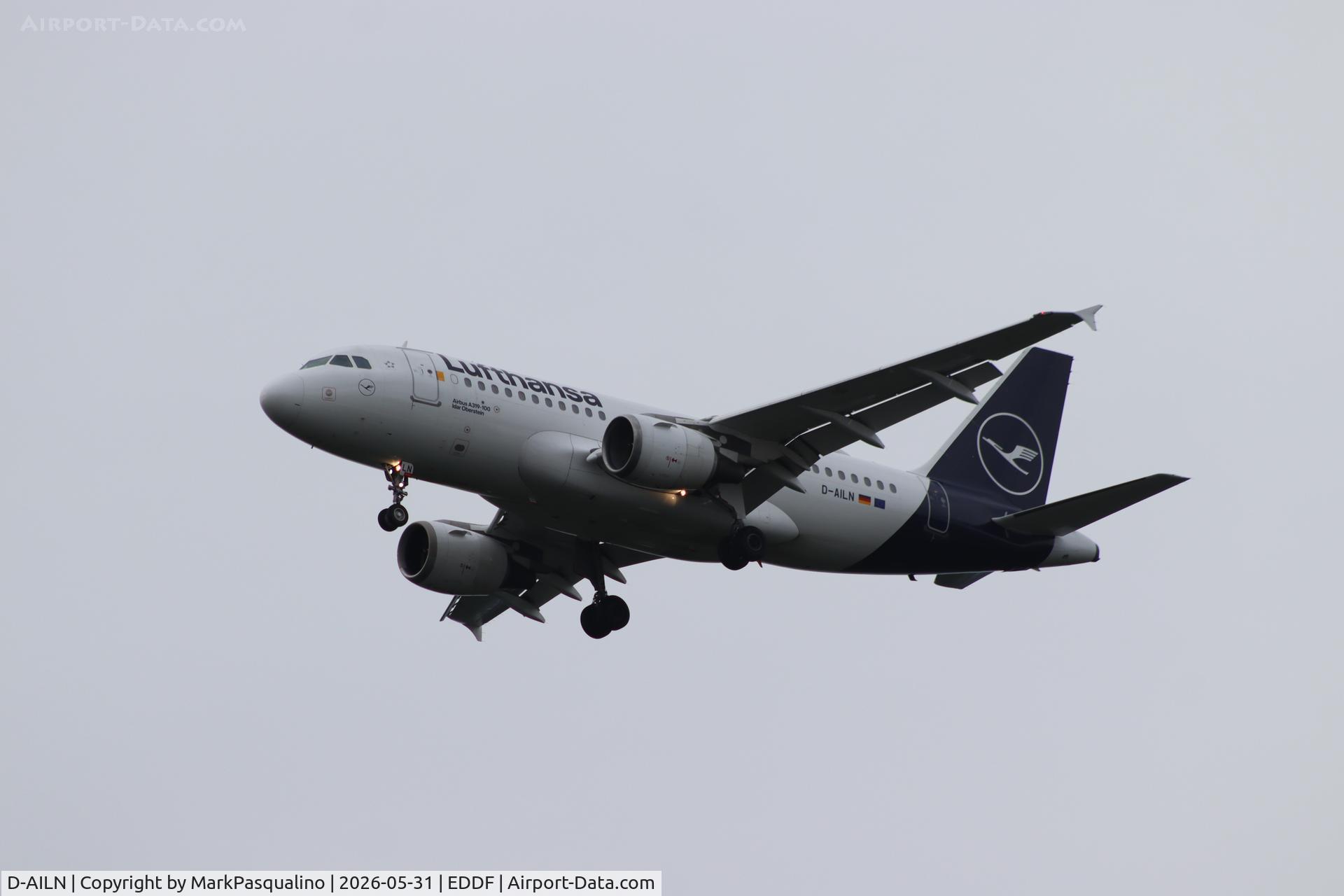 D-AILN, 1997 Airbus A319-114, c/n 700, Airbus A319-114