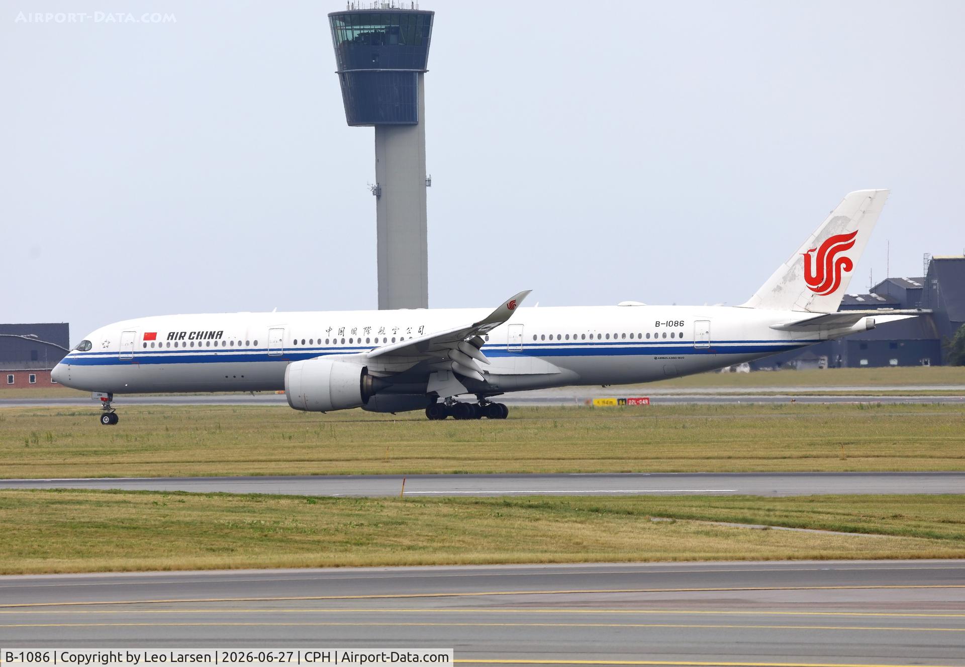B-1086, 2017 Airbus A350-941, c/n 167, Copenhagen 27.6.2026