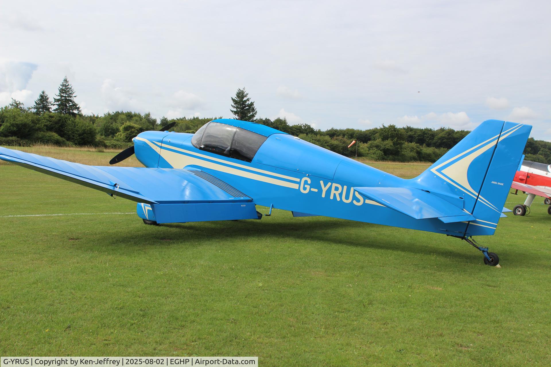 G-YRUS, 2003 Jodel D-140E Mousquetaire, c/n PFA 251-14090, Jodel Fly-In, Popham