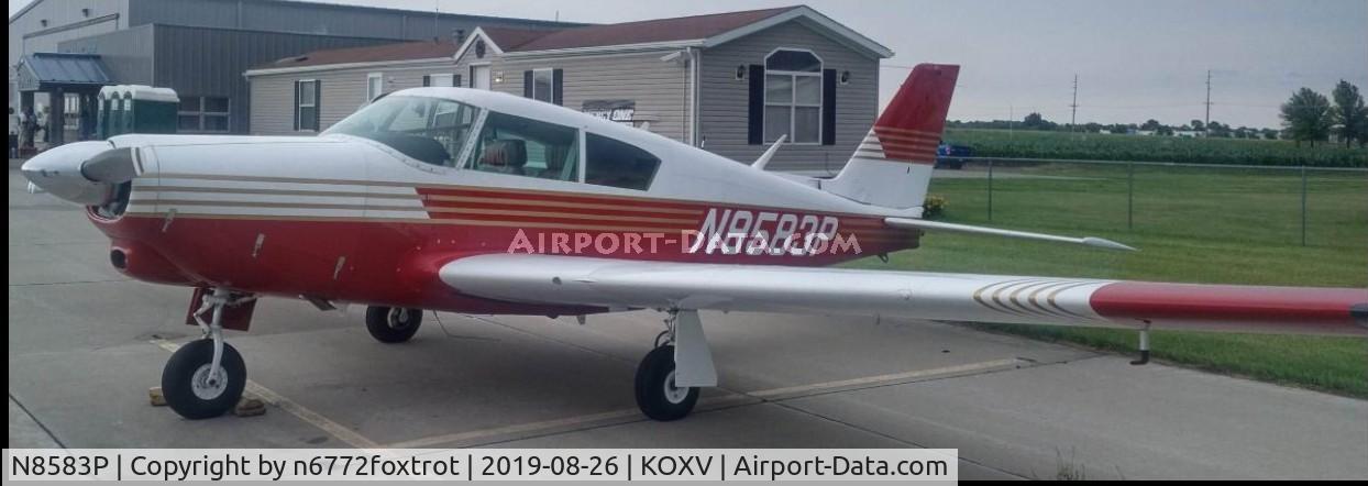 N8583P, 1964 Piper PA-24-260, c/n 24-4040, Sitting on the ramp