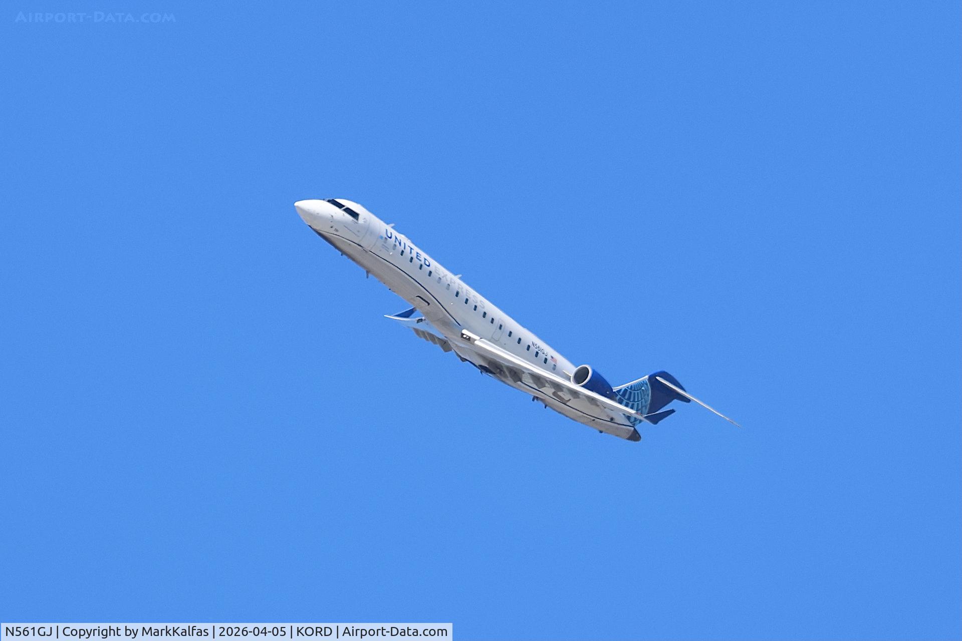 N561GJ, 2002 Bombardier CRJ-700 (CL-600-2C10) Regional Jet, c/n 10070, CRJ7 GoJet / United Express Canadair Regional Jet CRJ-550, N561GJ departing 27L KORD