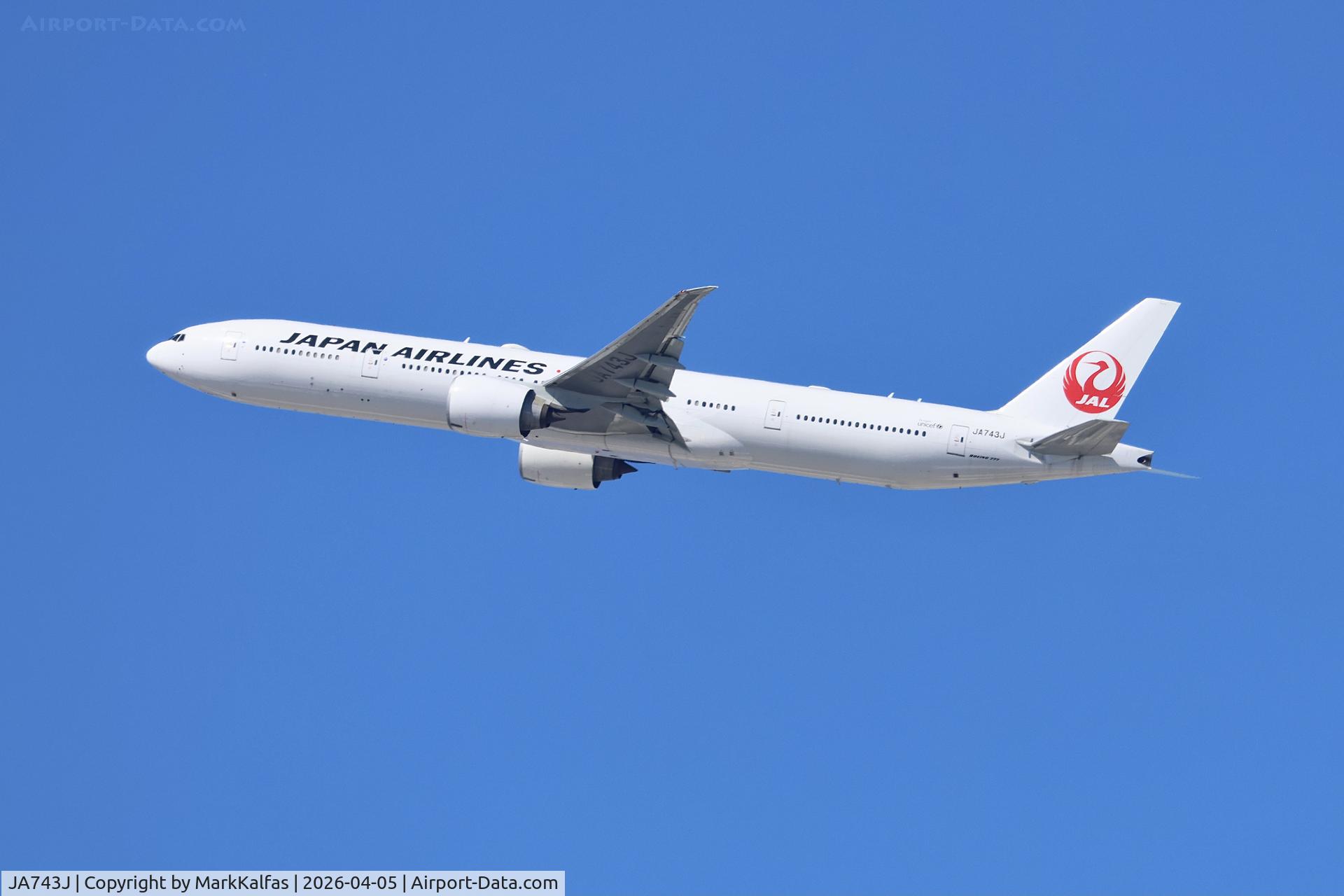 JA743J, 2009 Boeing 777-346/ER, c/n 36130, B77W Japan Airlunes Boeing 777-346(ER)  JA743J departing 27L KORD