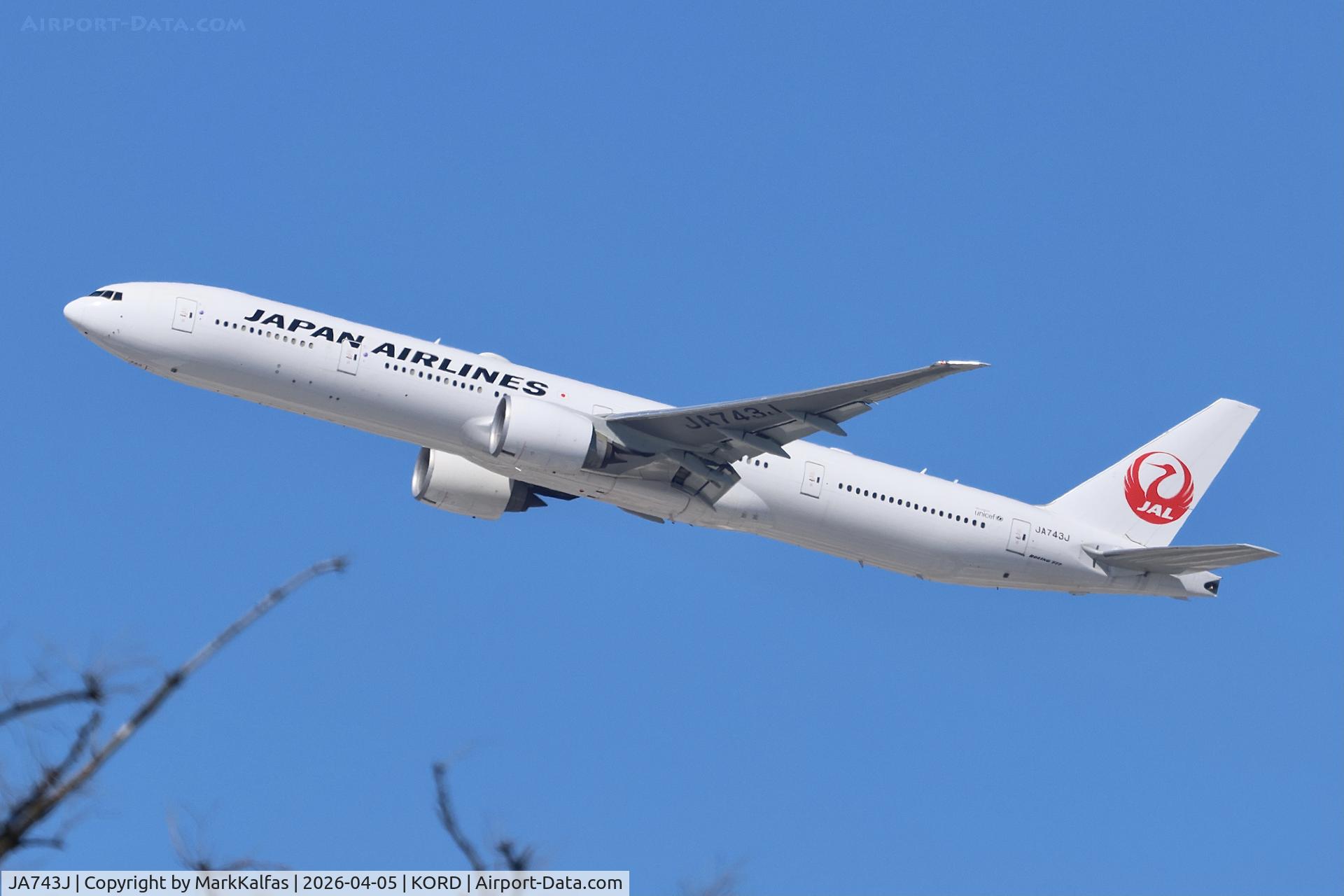 JA743J, 2009 Boeing 777-346/ER, c/n 36130, B77W Japan Airlunes Boeing 777-346(ER) JA743J departing 27L KORD