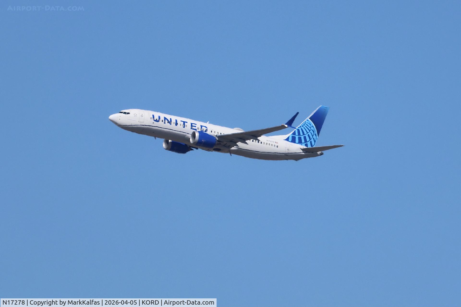 N17278, 1959 Piper PA-23-160 Apache, c/n 23-1615, B38M United Boeing 737 MAX 8 N17278 departing 27L KORD