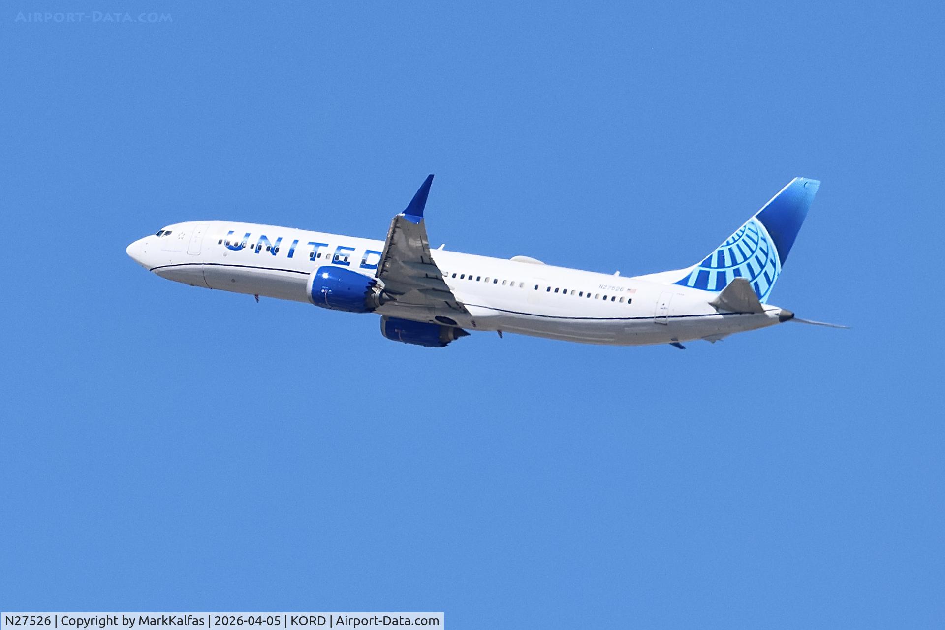 N27526, 2019 Boeing 737-9 MAX, c/n 64499 l/n 7711, B39M United Airlines Boeing 737-9 MAX, N27526 departing 27L KORD