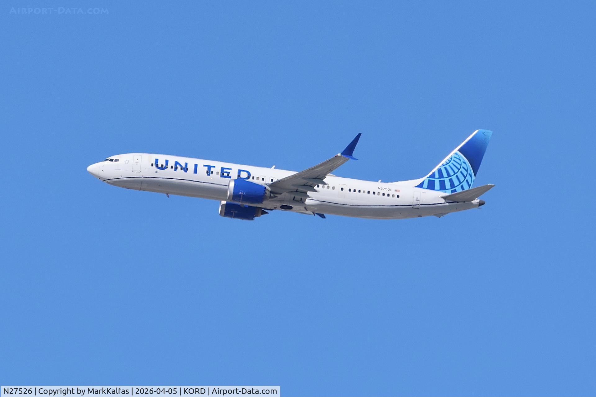 N27526, 2019 Boeing 737-9 MAX, c/n 64499 l/n 7711, B39M United Airlines Boeing 737-9 MAX, N27526 departing 27L KORD