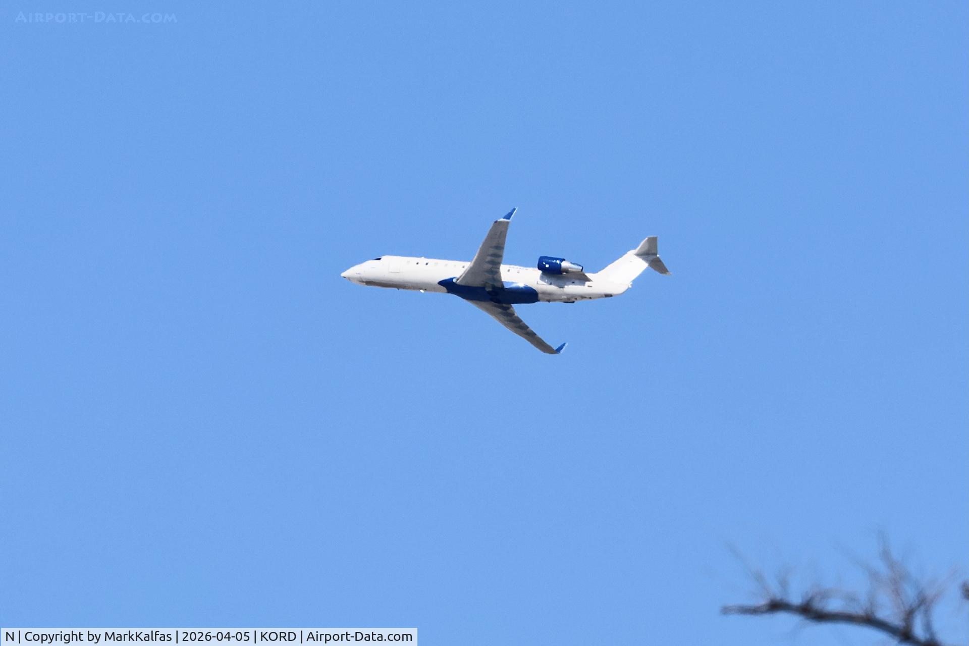 N, , CRJ2 SkyWest / United Express Bombardier CL-600-2B19, N448SW departing 27L KORD 