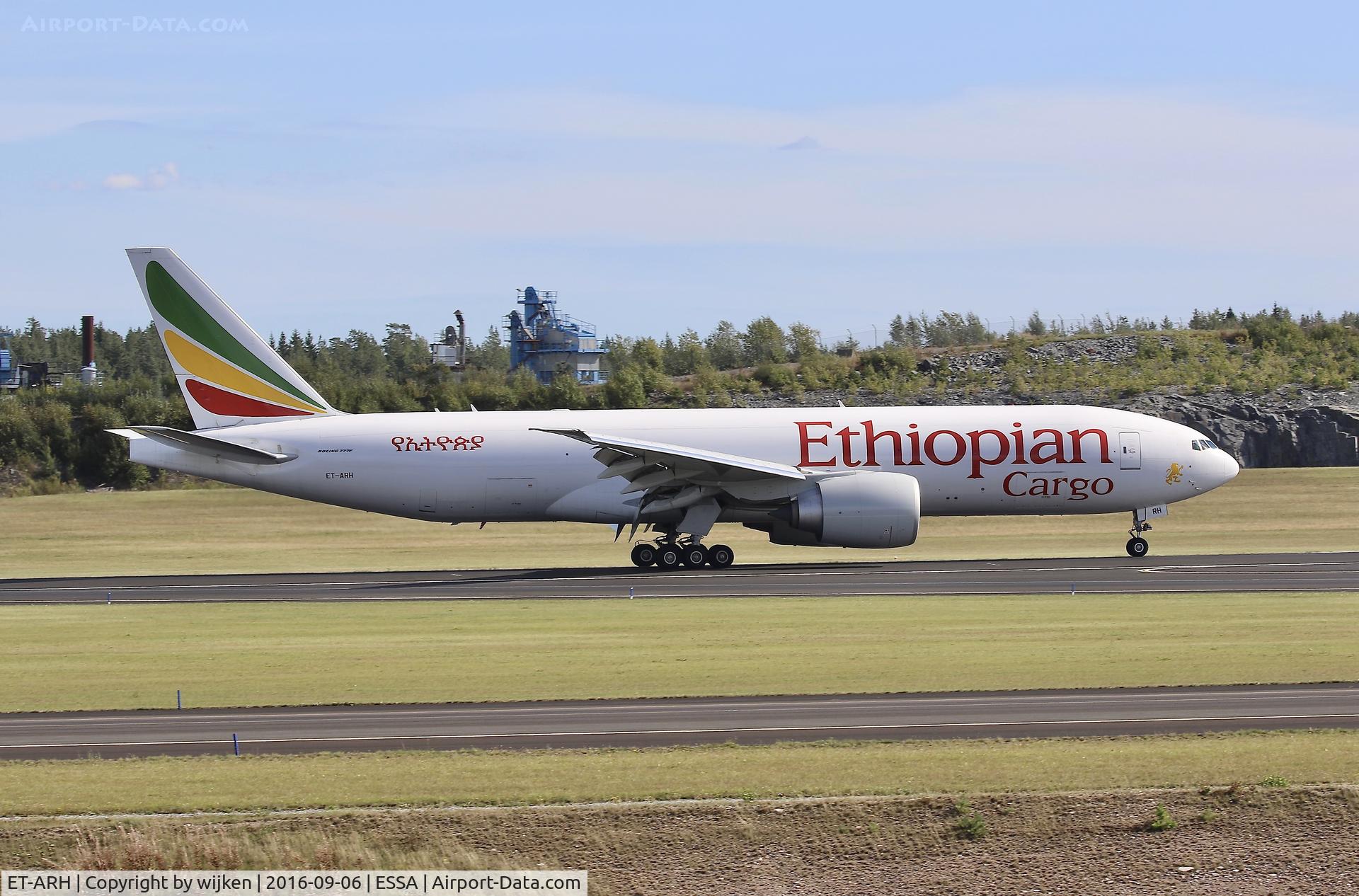 ET-ARH, 2014 Boeing 777-F60, c/n 42030 l/n 1242, Rwy 19L