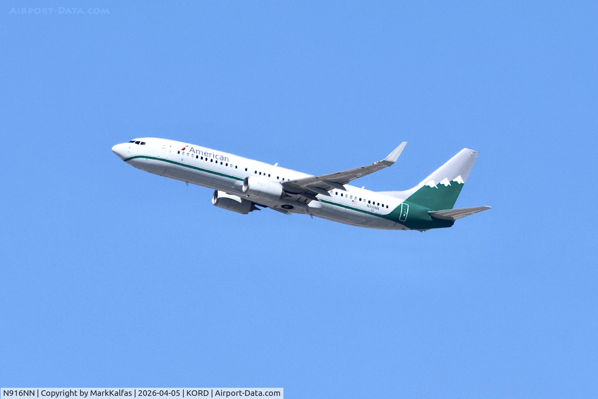 N916NN, 2012 Boeing 737-823, c/n 31163 l/n 4333, B738 American Boeing 737-823 N916NN "Reno Air" departing 27L KORD