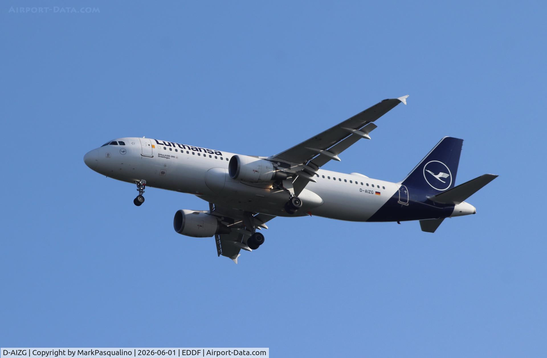 D-AIZG, 2010 Airbus A320-214, c/n 4324, Airbus A320-214