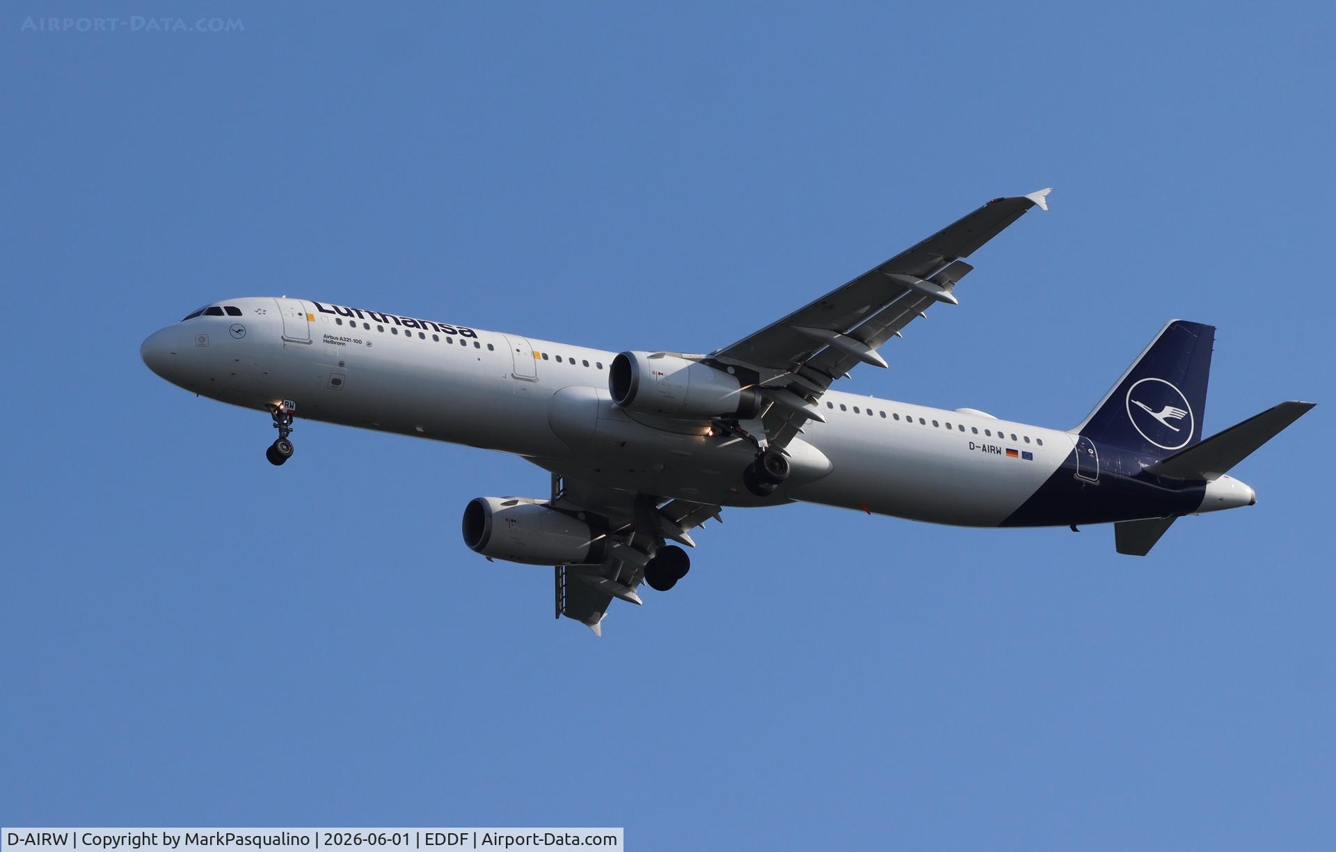 D-AIRW, 1997 Airbus A321-131, c/n 0699, Airbus A321-131