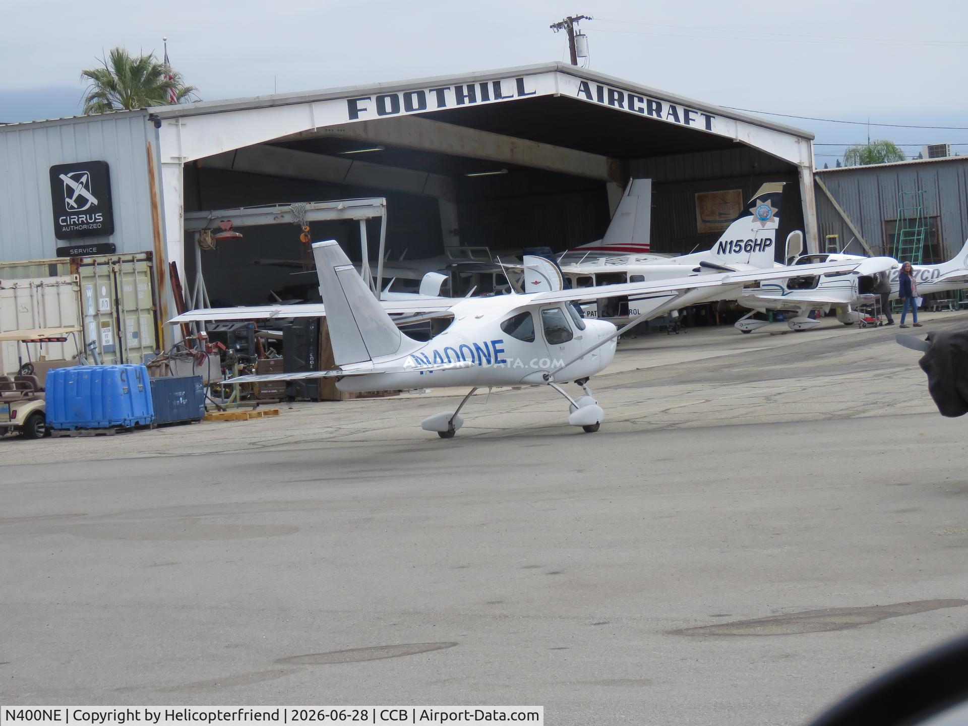 N400NE, 2003 OMF 100-160 Symphony Symphony, c/n 0040, Taxied into mechanic's area