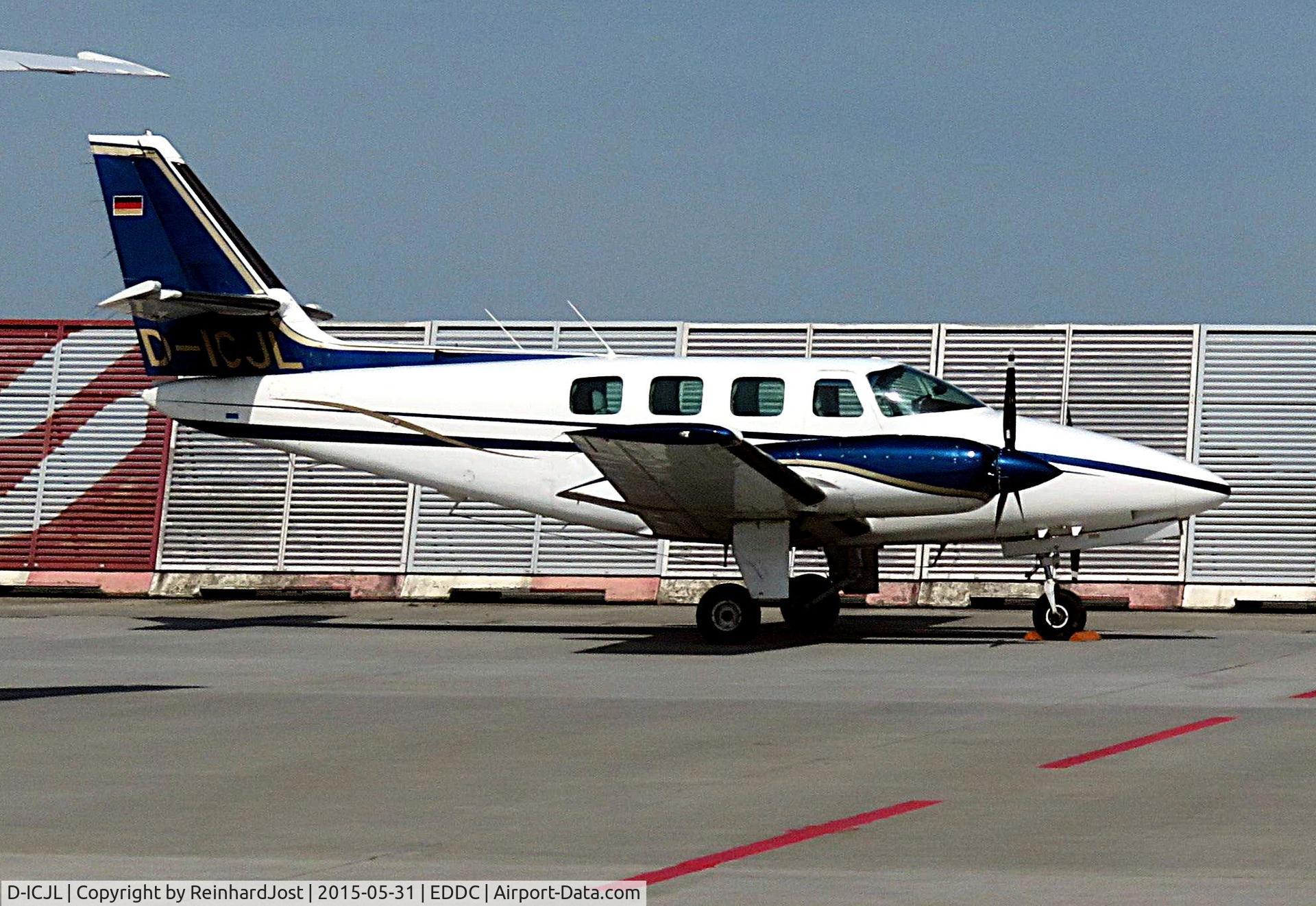 D-ICJL, Cessna T303 Crusader Crusader, c/n T30300109, 1982-build Crusader (ex-N7SX) at Dresden Airport