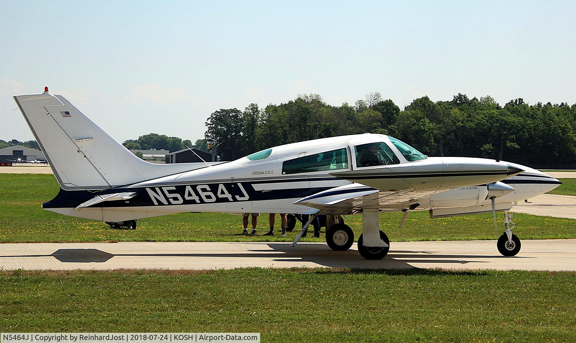 N5464J, 1975 Cessna 310R, c/n 310R0262, During AirVenture 2018 at Oshkosh, WI