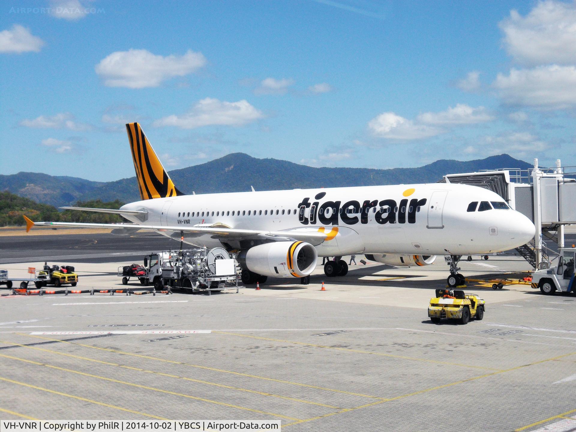 VH-VNR, 2013 Airbus A320-232, c/n 5900, VH-VNR 2013 A320-200 Tigerair CNS
