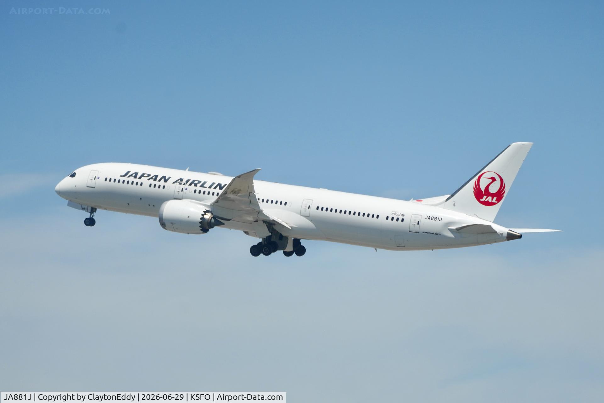 JA881J, 2021 Boeing 787-9 Dreamliner, c/n 66514 l/n 1057, Sky Terrace SFO 2026