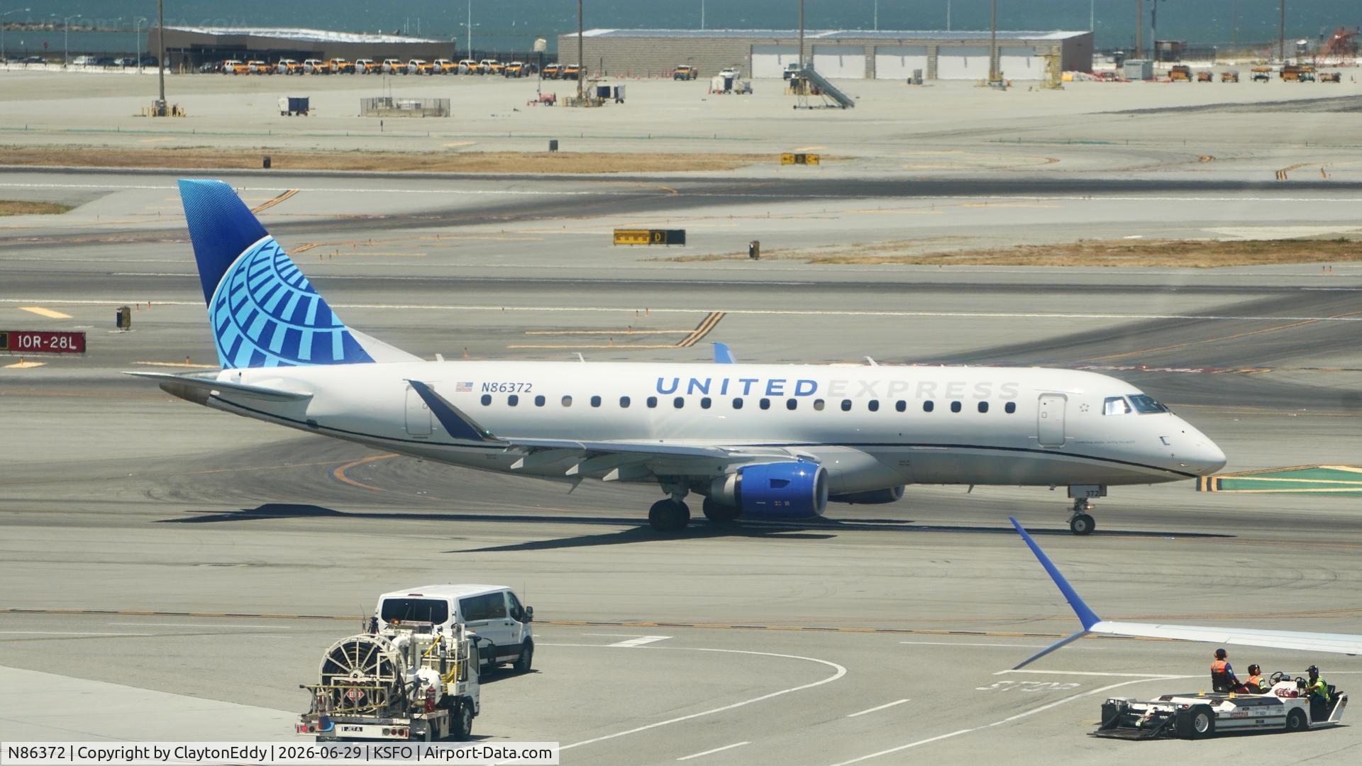 N86372, 2020 Yabora Indutria Aeronautic S Embraer ERJ-175LL (ERJ-170-200 LL), c/n 854, Sky Terrace SFO 2026