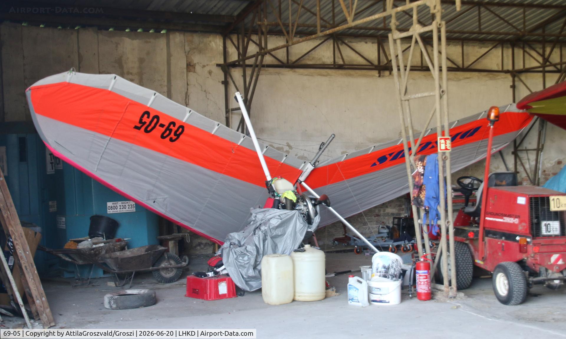 69-05, Aeros Discus 15T/Aeros ANT nano, LHKD - Kecskéd Airport, Hungary
