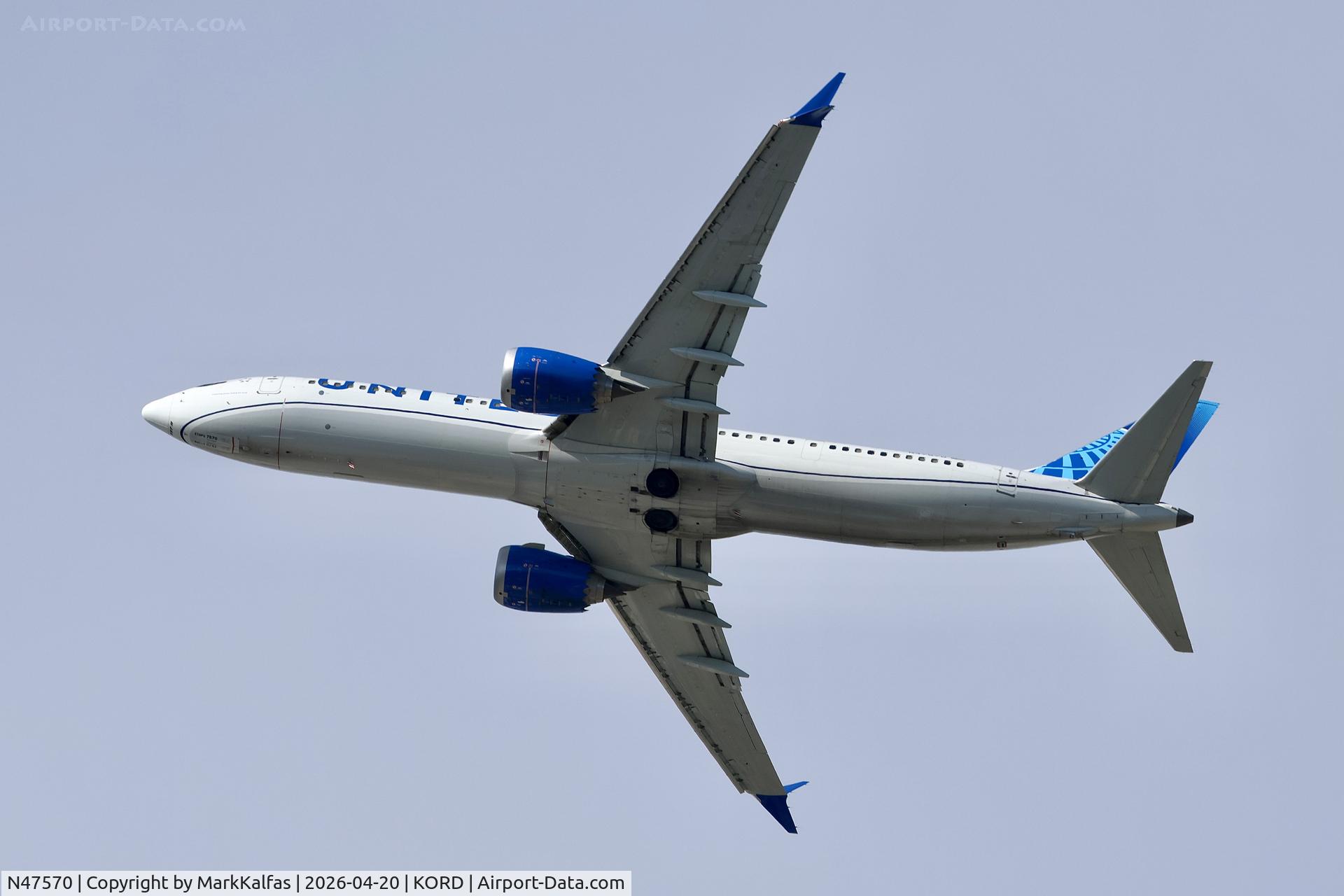 N47570, 2023 Boeing 737-9 MAX, c/n 67194 l/n 8688, B39M United Boeing 737 MAX 9 N47570 departing 28R KORD