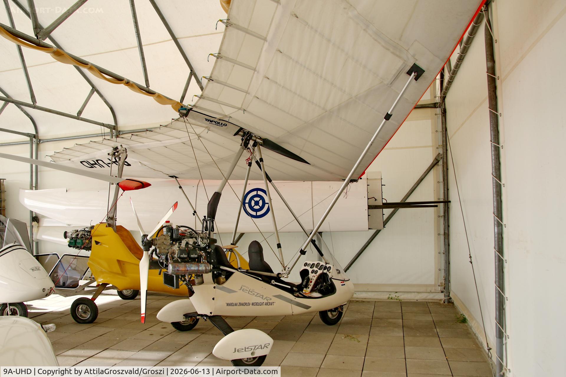 9A-UHD, 2006 Halley Apollo C15D Topless / Apollo JetStar, c/n ...... / 060709, Becsehely-Mura Airport, Hungary