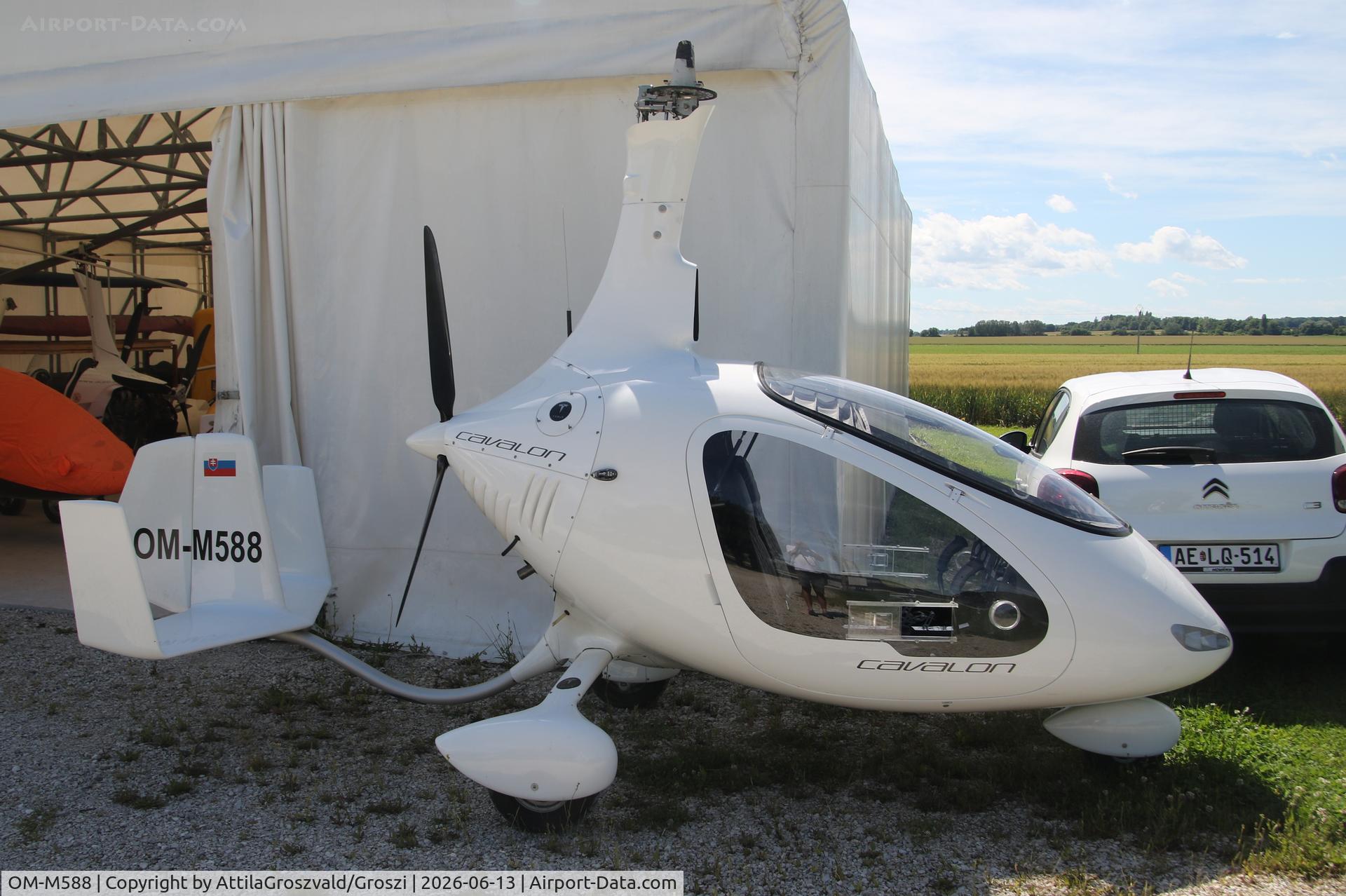 OM-M588, 2010 AutoGyro Cavalon, c/n V00066, Becsehely-Mura Airport, Hungary