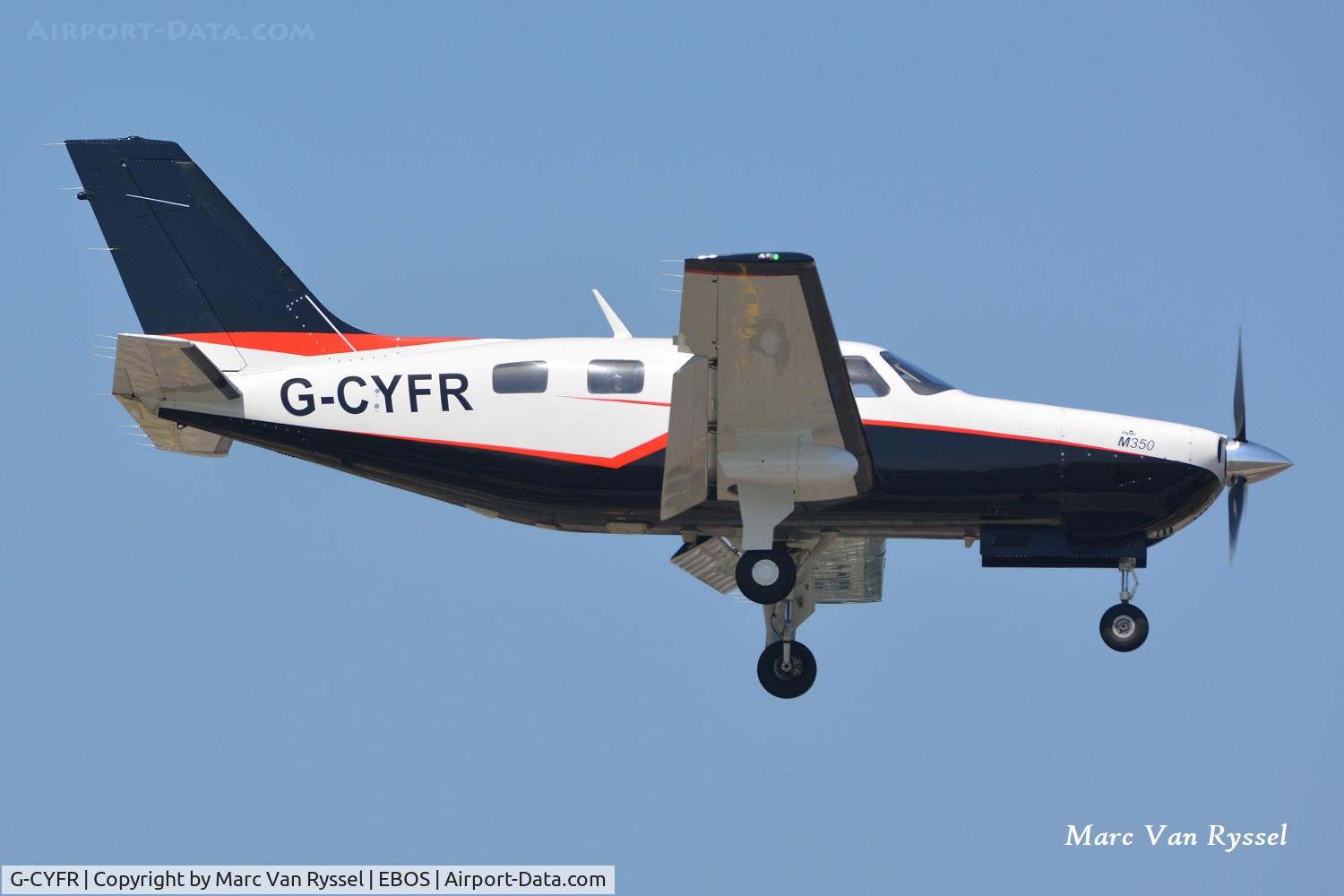 G-CYFR, 2018 Piper PA-46-350p Malibu Mirage, c/n 4636724, Landing at Ostend Airport on 25-06-2026.