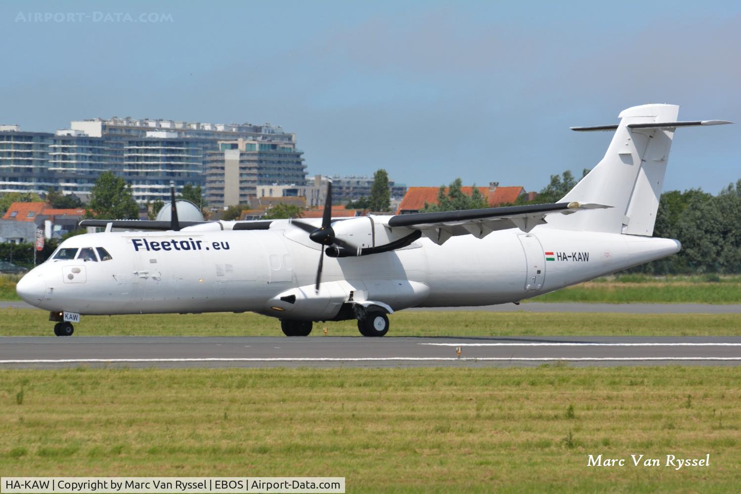 HA-KAW, 1992 ATR 72-202, c/n 313, At Ostend Airport on 20-06-2026.