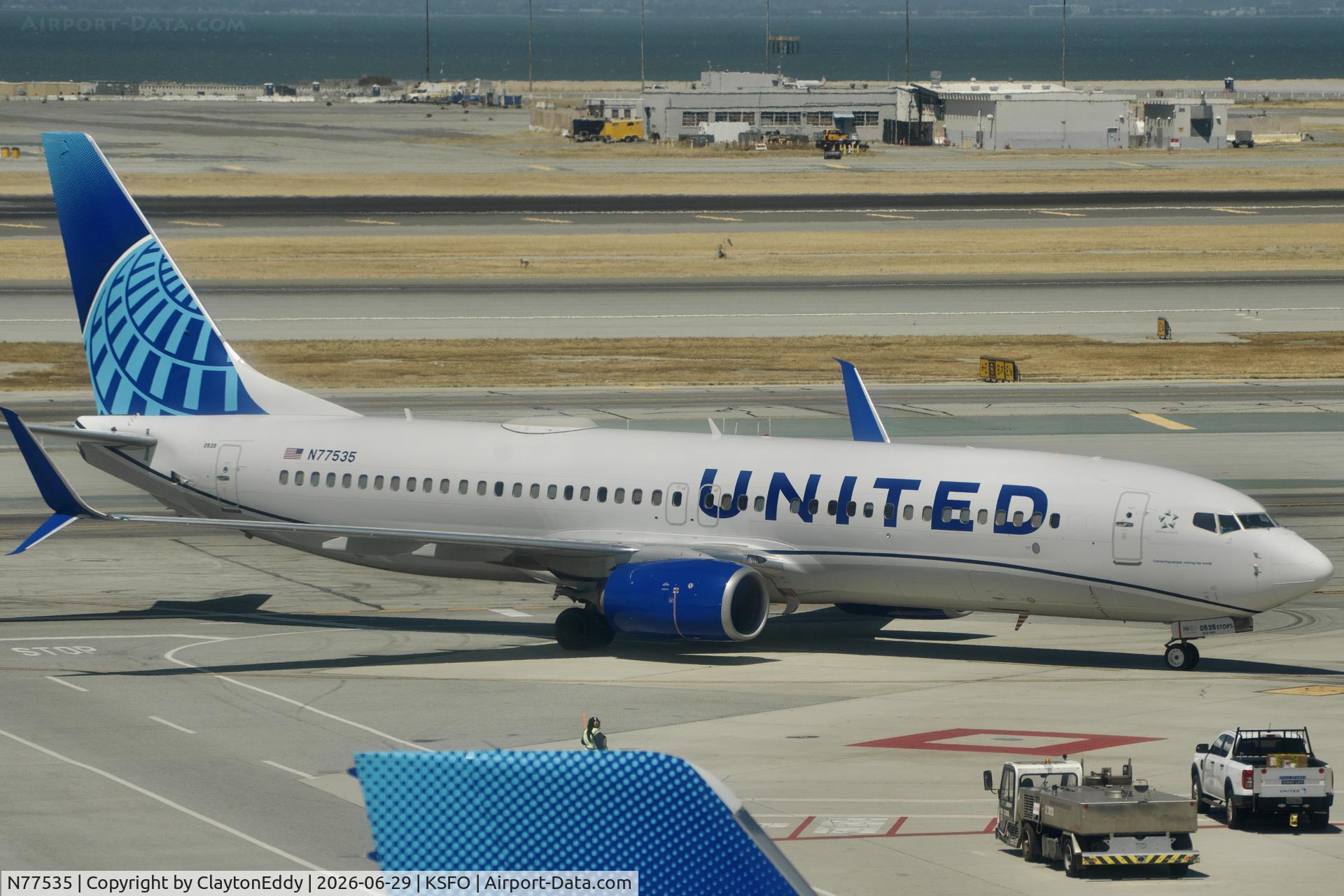 N77535, 2016 Boeing 737-824, c/n 62751 l/n 6047, Sky Terrace SFO 2026