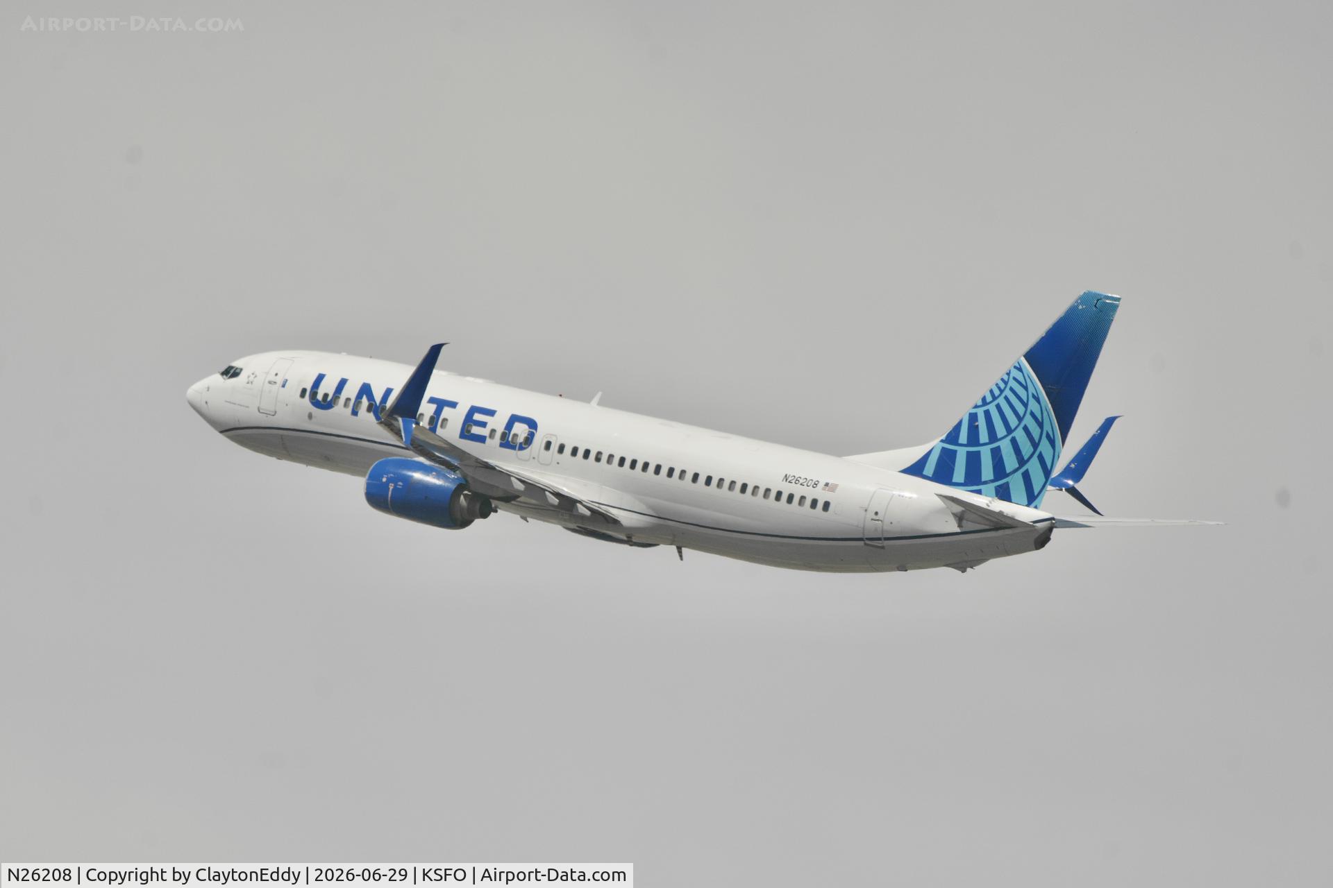 N26208, 2000 Boeing 737-824, c/n 30580, Sky Terrace SFO 2026